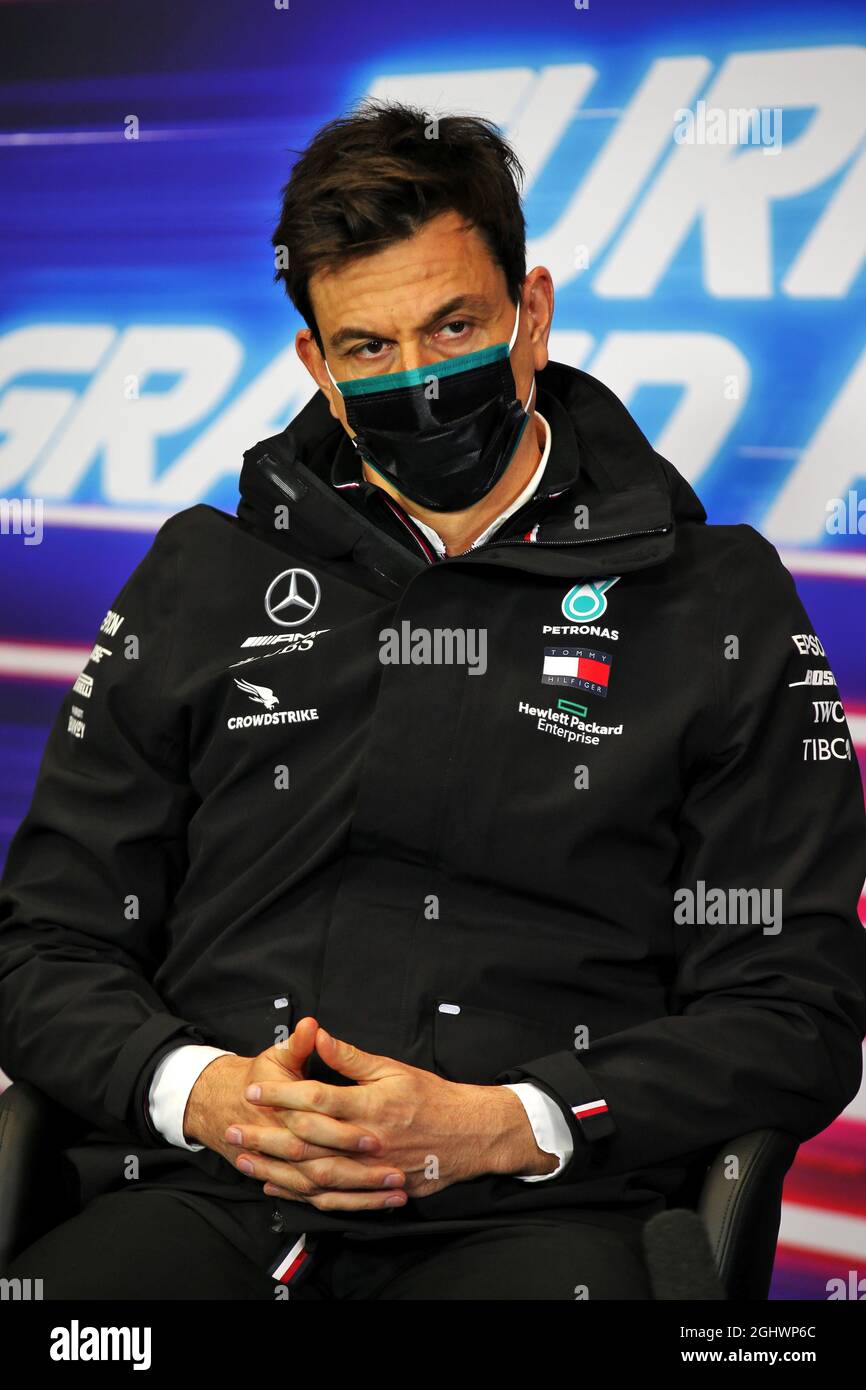 Toto Wolff (GER) Mercedes AMG F1, azionista e direttore esecutivo della FIA Press Conference. Campionato del mondo di Formula 1 13.11.2020, Rd 14, Gran Premio di Turchia, Istanbul, Turchia, Giorno della pratica. Il credito fotografico dovrebbe essere: XPB/Press Association Images. Foto Stock
