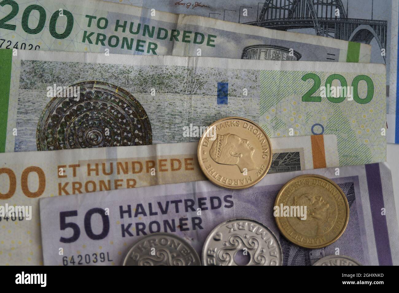 Kastrup/ Danimarca./07 Settembre 2021/ corone danesi in banconote e monete in Kastrup Danimarca. (Foto..Francis Joseph Dean/Dean Pictures) Foto Stock