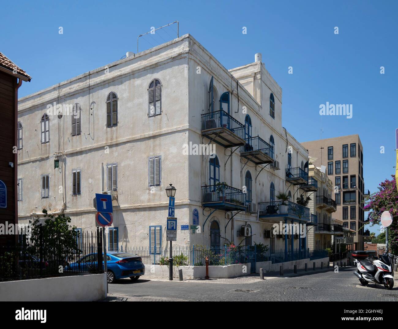 Tel Aviv, Israele - 17 agosto 2021:edifici storici nella colonia tedesca americana di Jaffa, Israele. Foto Stock
