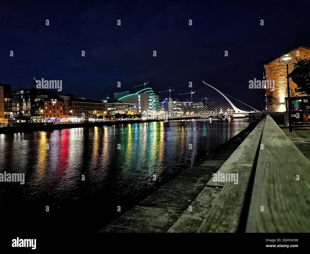 Fiume Liffey durante la notte, Dublino Foto Stock