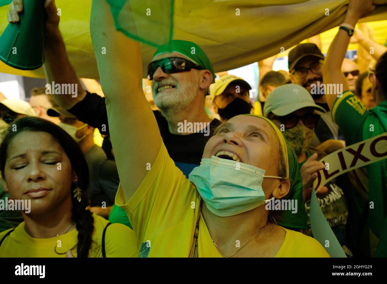 Giornata dell'indipendenza brasiliana: Le famiglie protestano contro gli atti antidemocratici del ministro Alexandre de Morais. Foto Stock