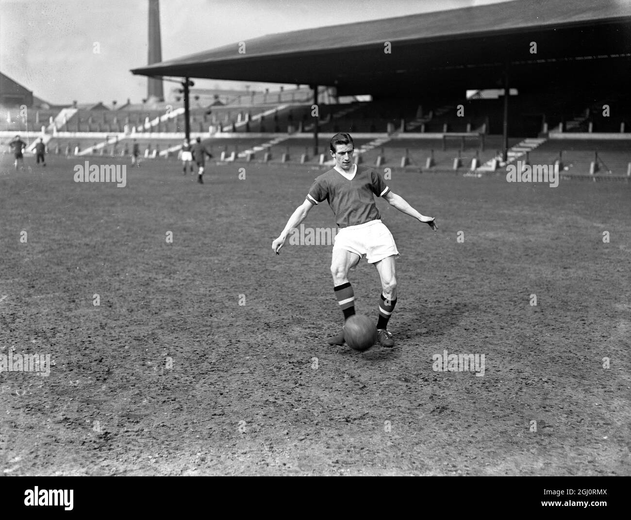 Dennis Viollet , all'interno a sinistra per Manchester United 1957 Foto Stock