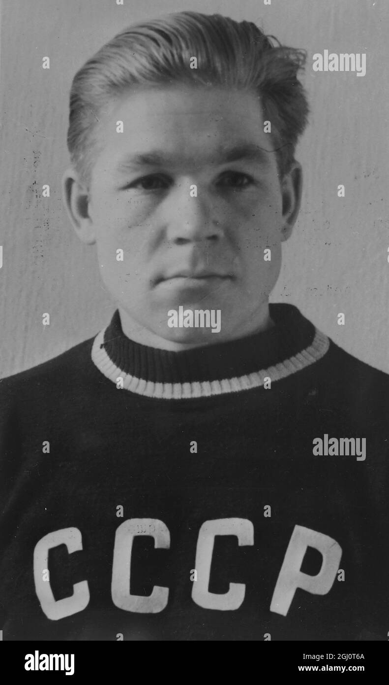 SCIATORE ALEXEI KUZENTZOV MEMBRO DELLA SQUADRA OLIMPICA SOVIETICA 2 FEBBRAIO 1960 Foto Stock