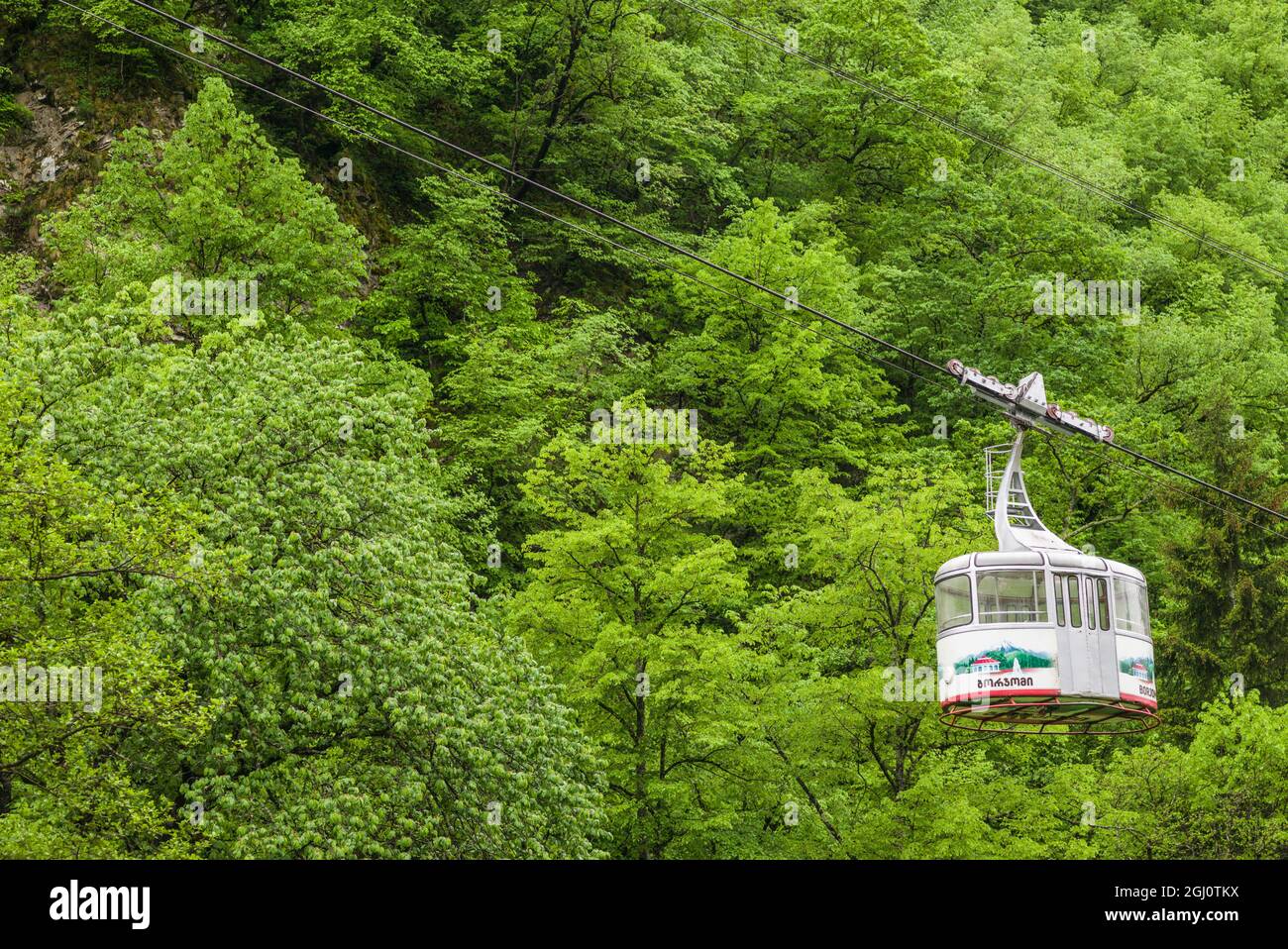 Georgia, Borjomi. Famoso resort di acqua minerale, cabinovia. Foto Stock