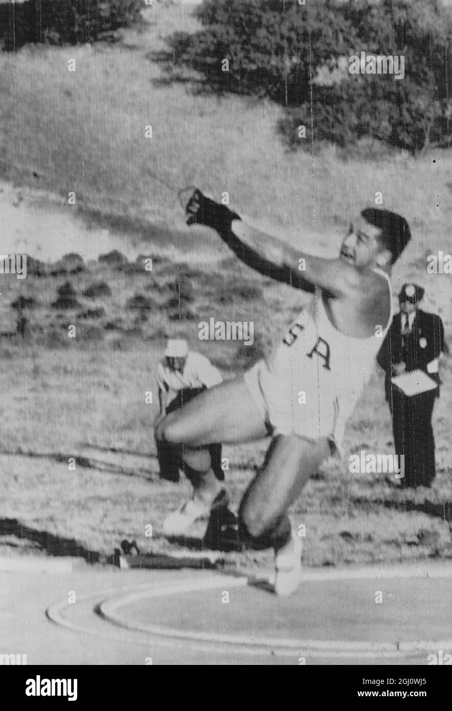 GIOCO OLIMPICO HAMMER CONNOLLY BATTE IL PROPRIO RECORD DA 5FT 4.5 IN 13 AGOSTO 1960 Foto Stock