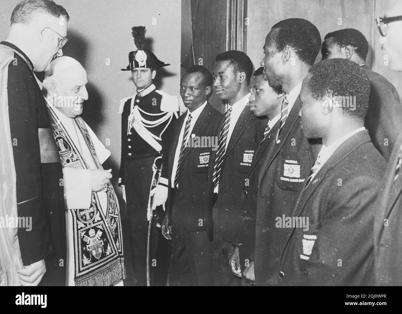 PAPA GIOVANNI XXIII SQUADRA OLIMPICA NIGERIANA - 20 AGOSTO 1960 Foto Stock