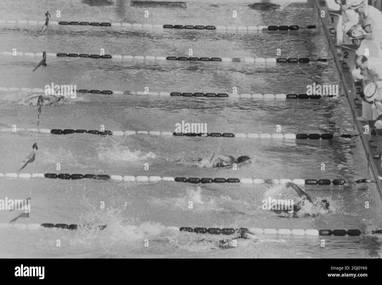 GIOCO OLIMPICO NUOTO 100M FREE HEAT 4 STEWARD VINCE LEGNO SAINI 26 AGOSTO 1960 Foto Stock