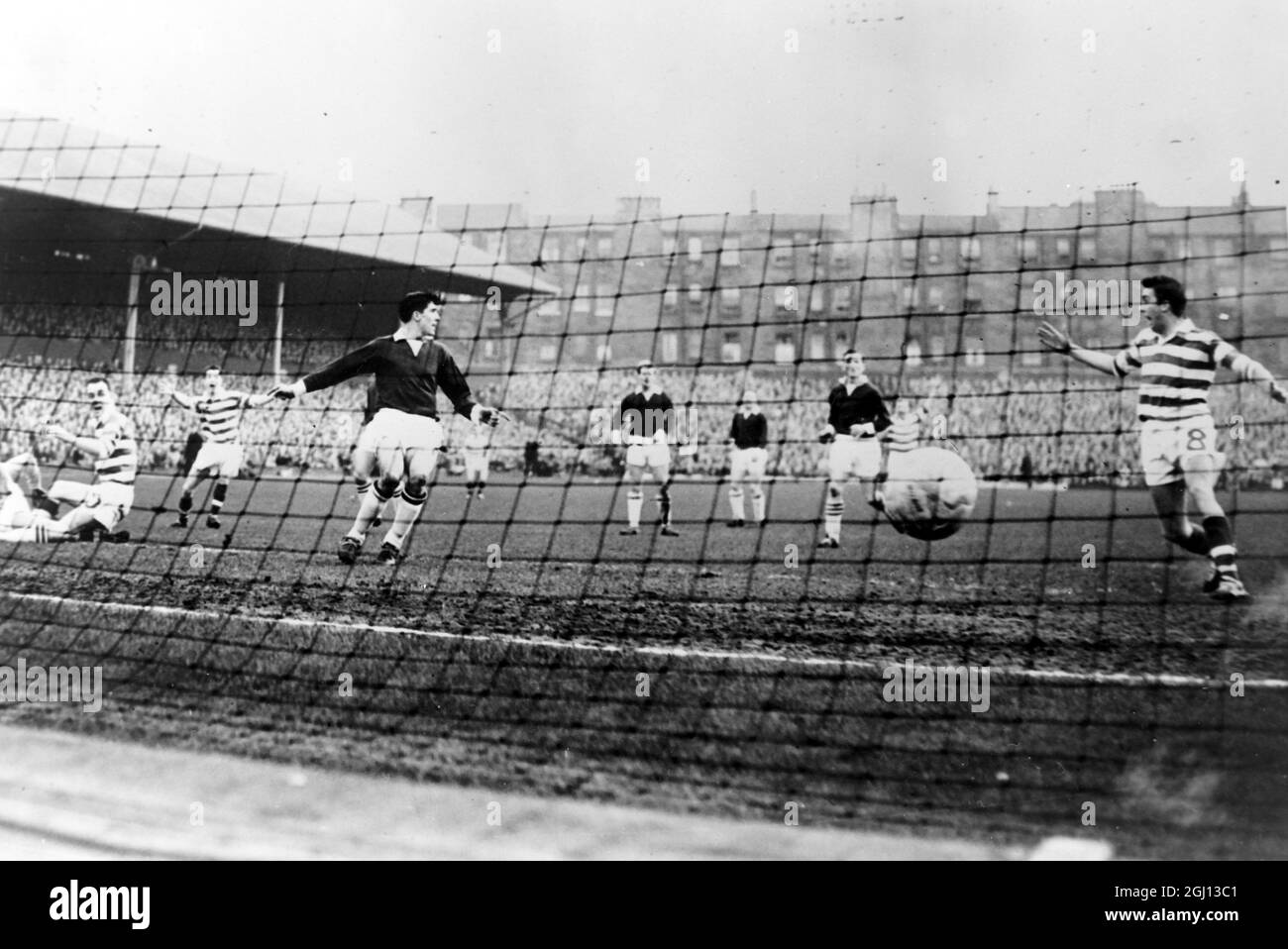 CALCIO CELTIC V HEARTS CELTIC SCORE 19 FEBBRAIO 1962 Foto Stock