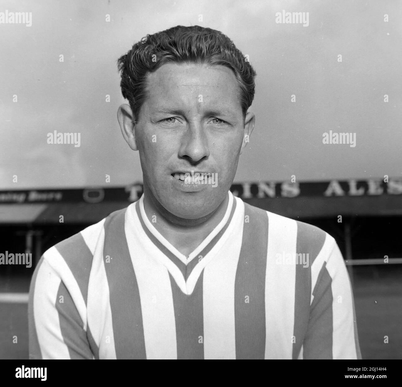 STEVE BURTENSHAW - RITRATTO DEL CALCIATORE, GIOCATORE DELLA SQUADRA DI CALCIO DEL BRIGHTON & HOVE FC - ; 9 AGOSTO 1962 Foto Stock