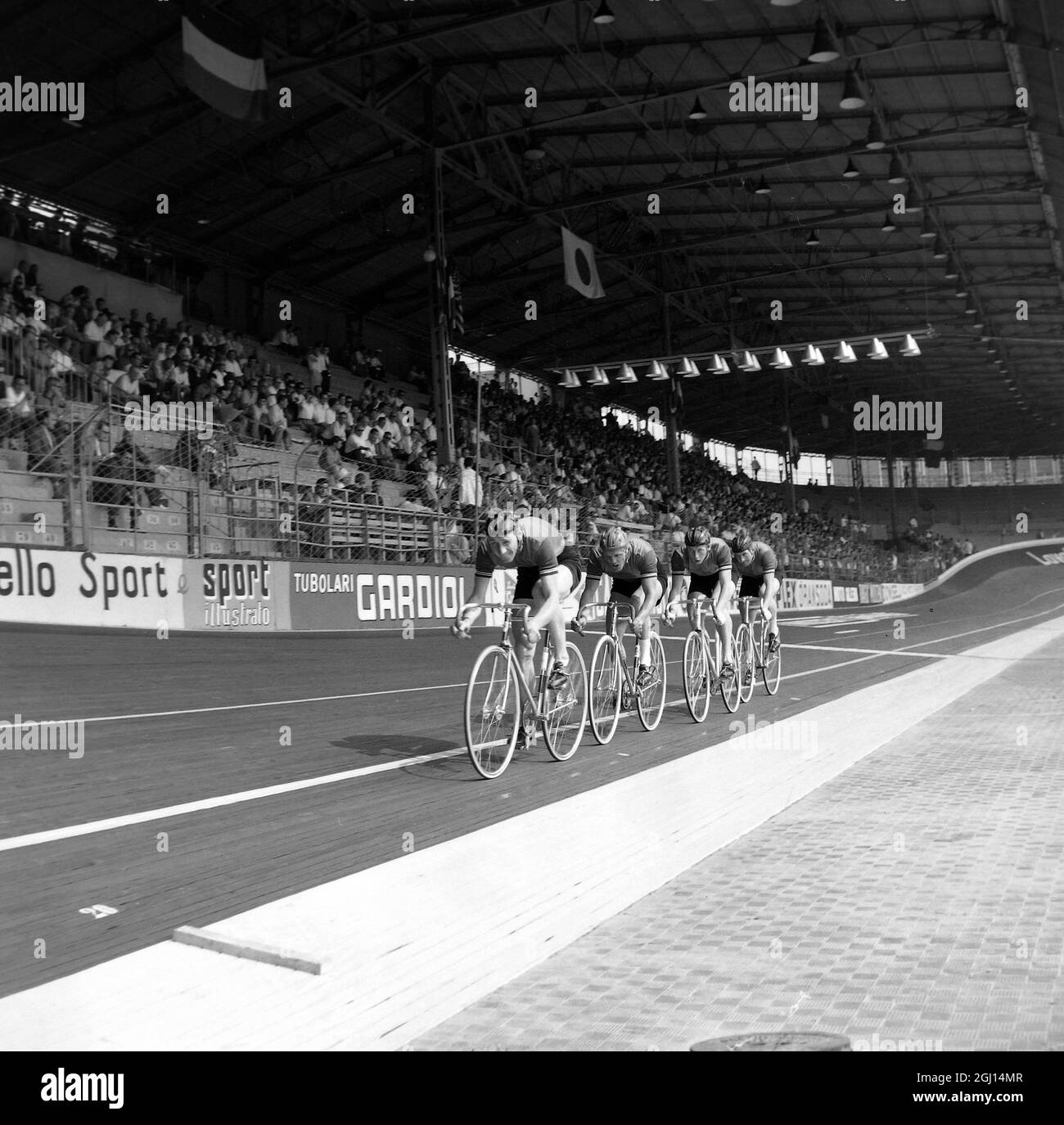 CICLISTI BRITANNICI AI CAMPIONATI MONDIALI DI CICLISMO A MILANO 28 AGOSTO 1962 Foto Stock