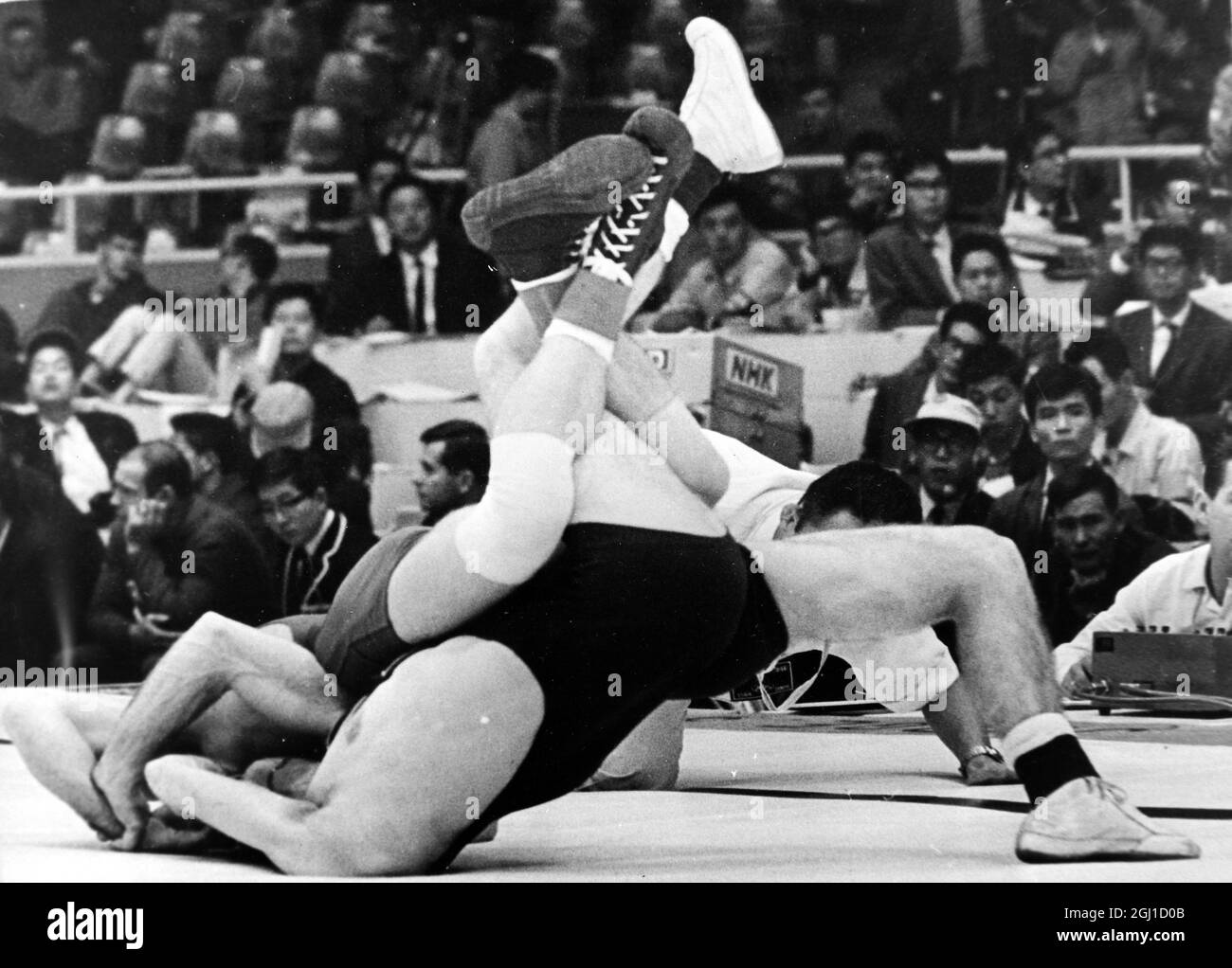 OLIMPIADI, GIOCHI OLIMPICI DI SPORT LA XVIII OLIMPIADE A TOKYO