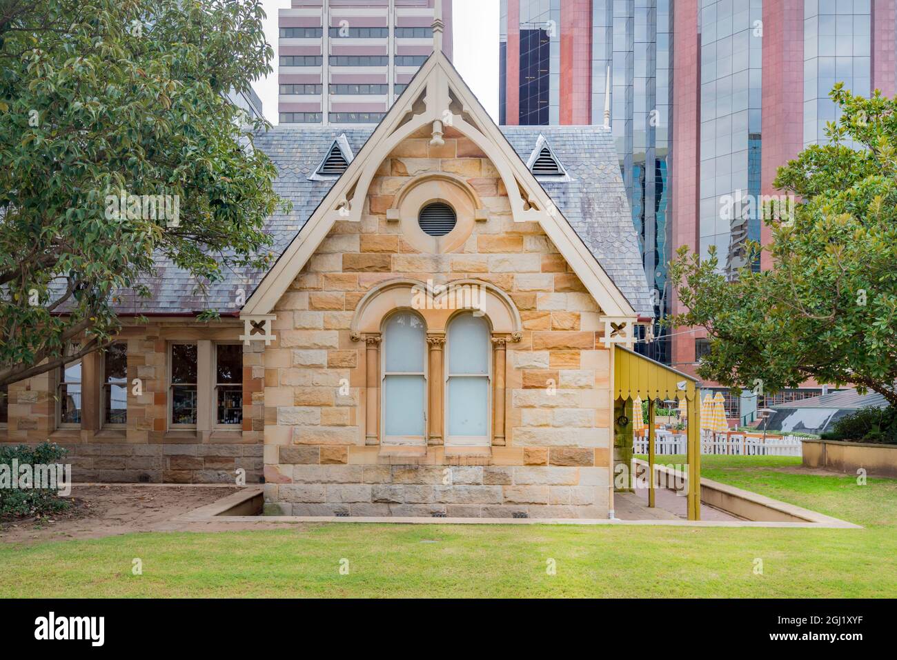 L'ex North Sydney Technical High School, costruita nel 1878-93, è un edificio in stile gotico ed è stata la prima scuola governativa sulla North Shore di Sydney Foto Stock