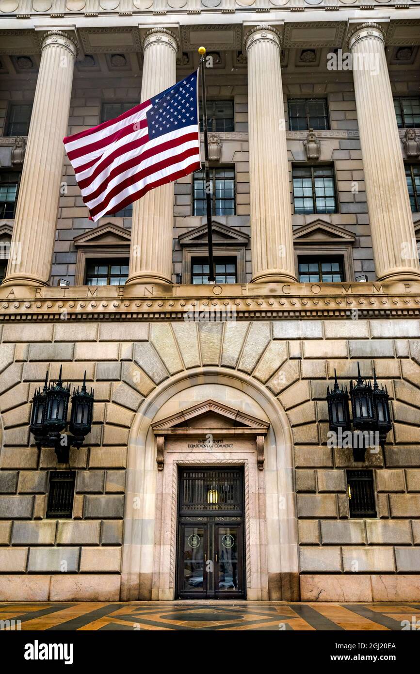 Ingresso principale all'Herbert Hoover Building, Dipartimento del Commercio, 14th Street, Washington DC, USA. Foto Stock