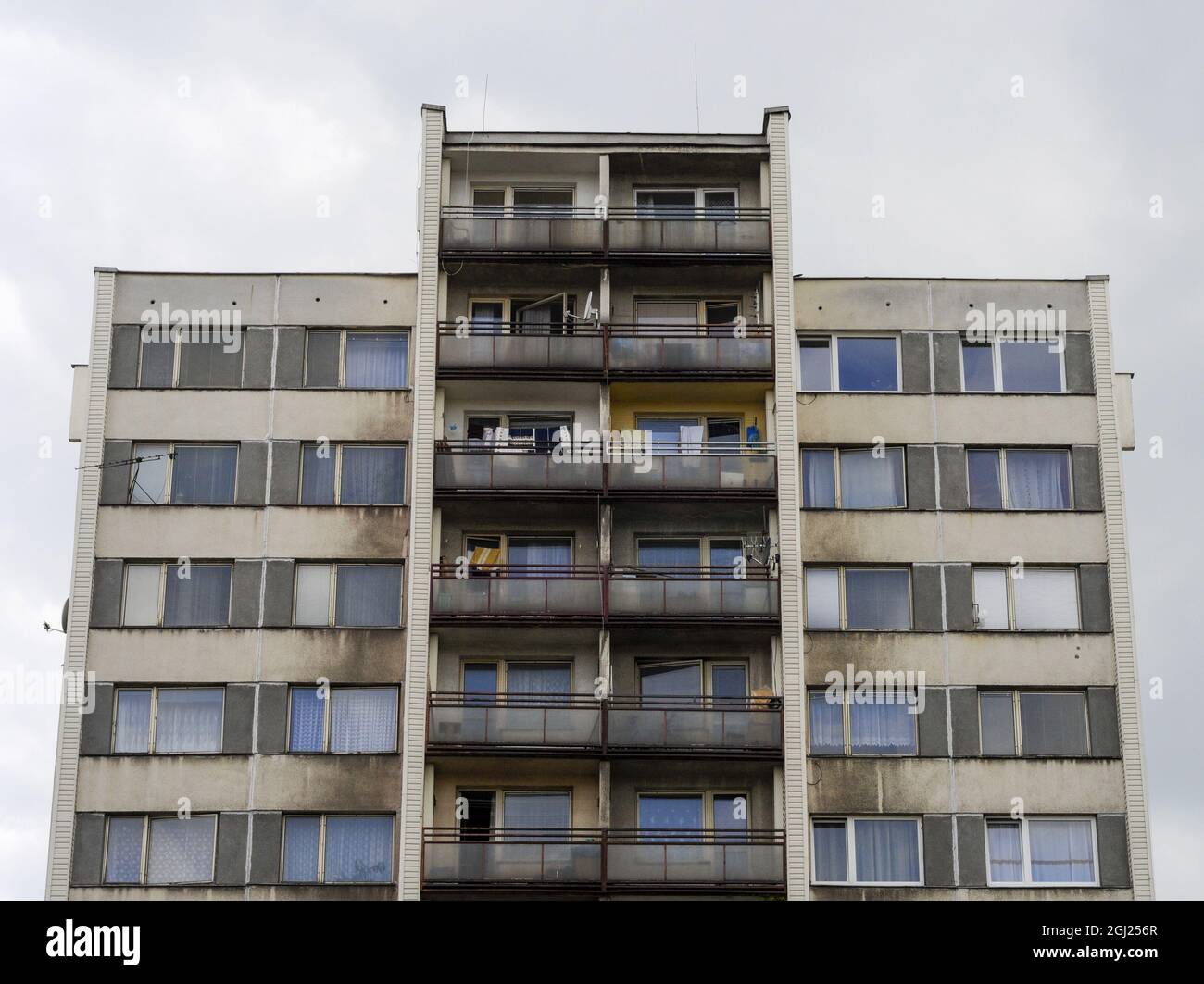 PRAGA, REPUBBLICA CECA - 23 giu 2010: Un'architettura brutalista a Letnany, Praga Foto Stock