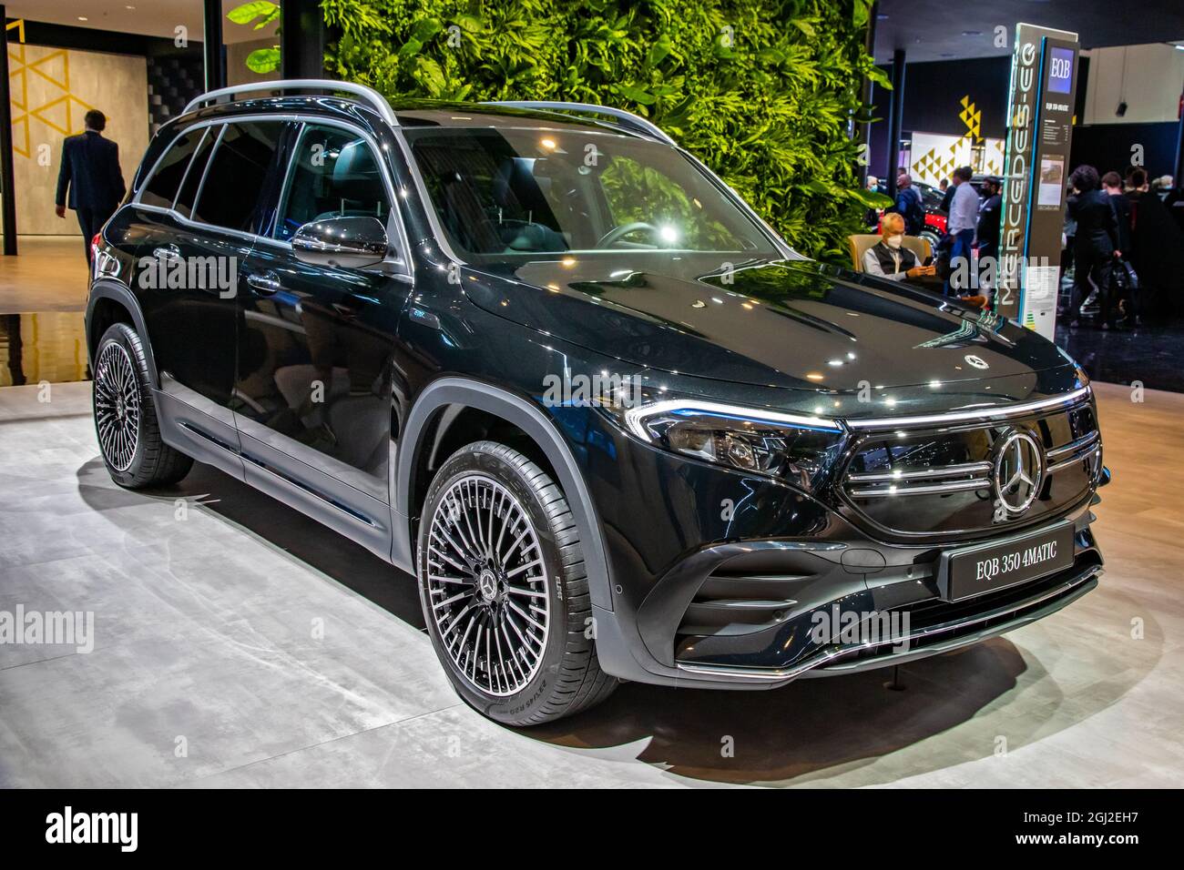 Mercedes-Benz EQA 350 4MATIC auto elettrica SUV presentata al salone IAA Mobility 2021 a Monaco di Baviera, Germania - 6 settembre 2021. Foto Stock
