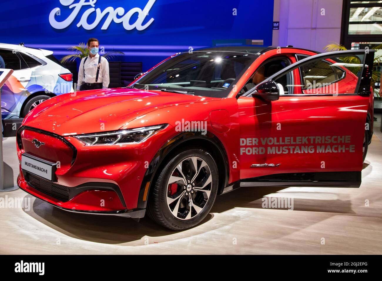 Ford Mustang Mach-e GT auto elettrica SUV in mostra alla IAA Mobility 2021 Motor show a Monaco di Baviera, Germania - 6 settembre 2021. Foto Stock