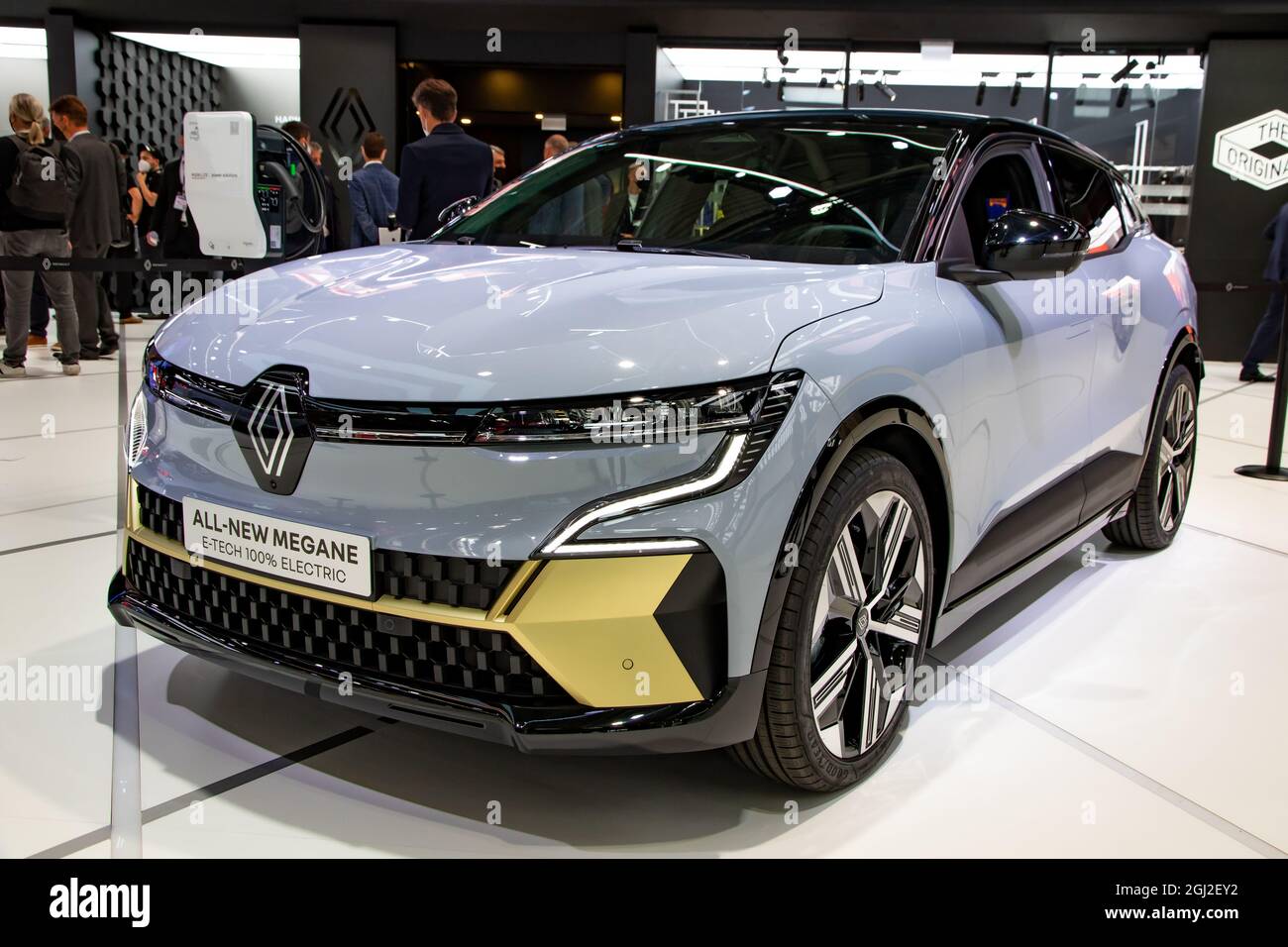 Renault Megane e-Tech Electric car presentata al salone IAA Mobility 2021 a Monaco di Baviera, Germania - 6 settembre 2021. Foto Stock