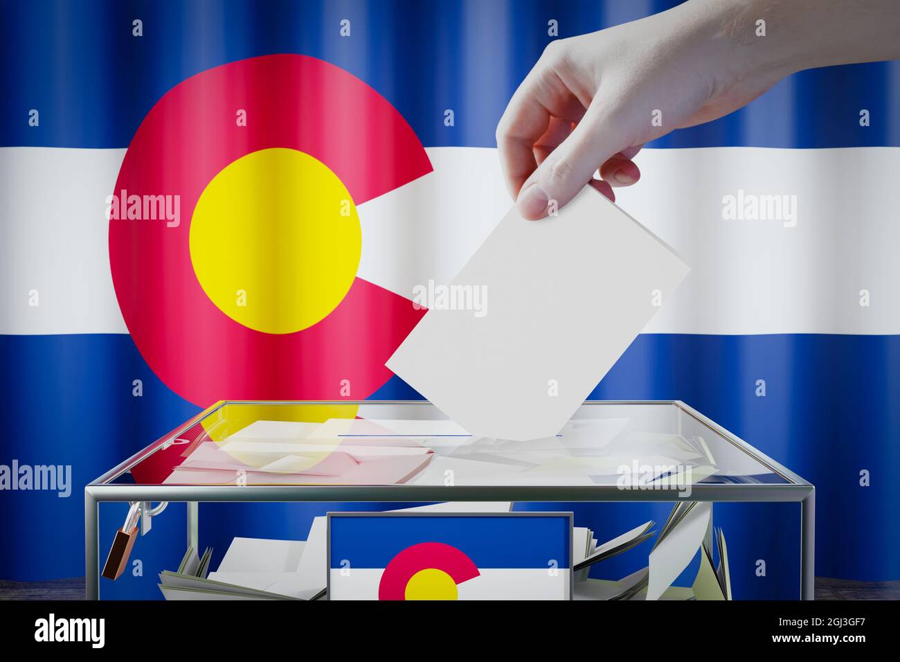 Colorado bandiera, mano cadere scheda di voto in una scatola - voto, concetto di elezione - illustrazione 3D Foto Stock