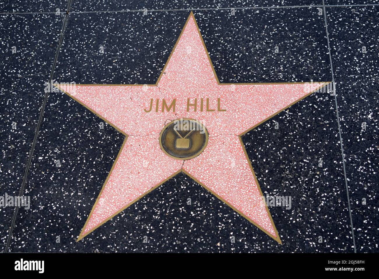 Vista dettagliata della stella di Jim Hill sulla Hollywood Walk of Fame su Hollywood Blvd., mercoledì 8 settembre 2021, a Los Angeles. Foto Stock