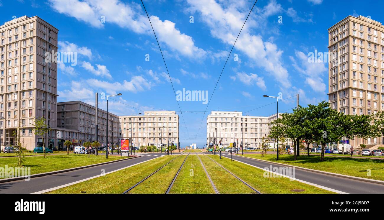 Il complesso 'Porte Oceane' a le Havre, Francia, dall'architetto Auguste Perret, attraversato dal viale Foch. Foto Stock