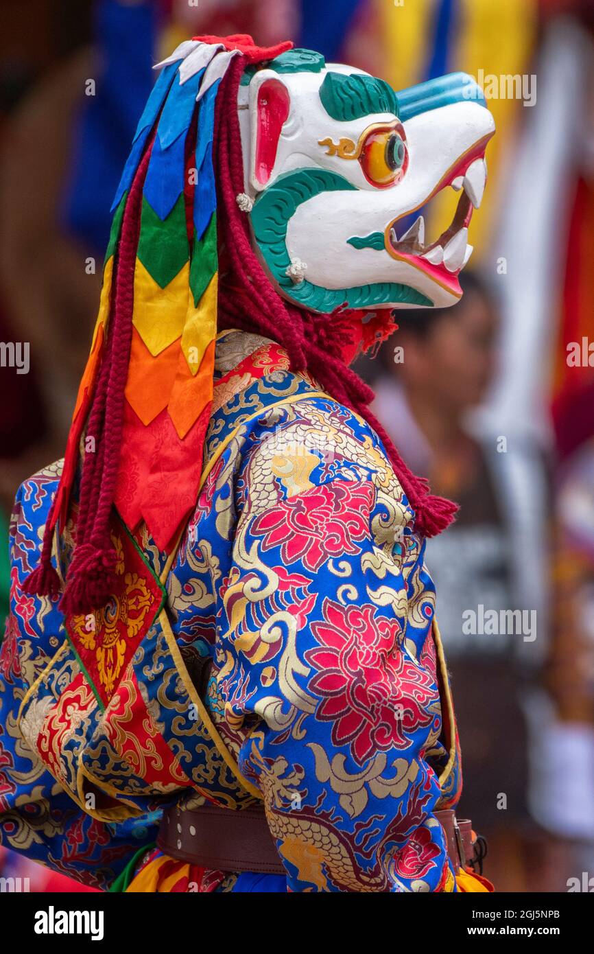 Bhutan, Punakha Dzong. Festival di Punakha Druchen, ballerini mascherati. Foto Stock