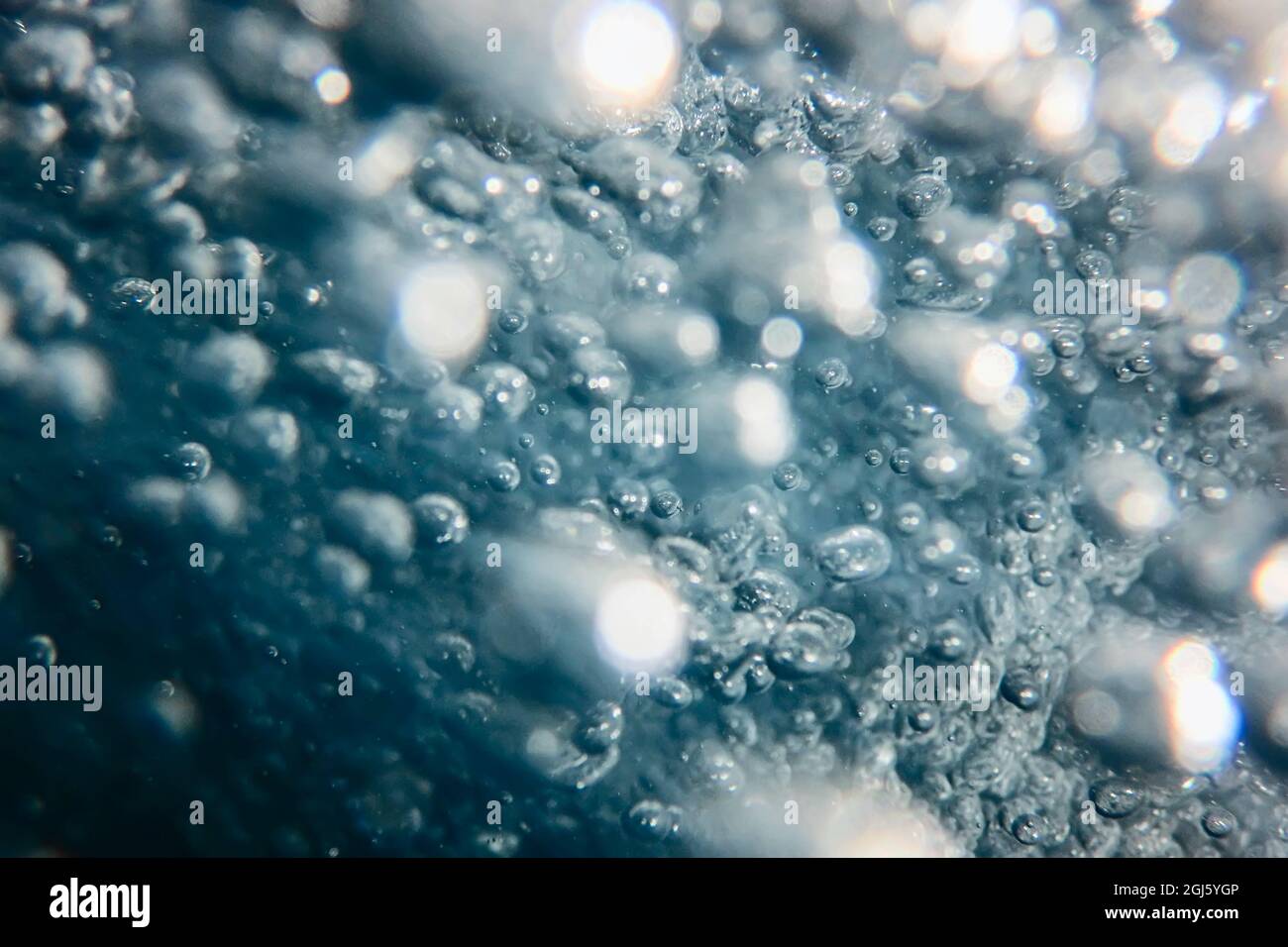 Bolle astratte in acqua, bolle d'aria acqua sfondo Foto Stock