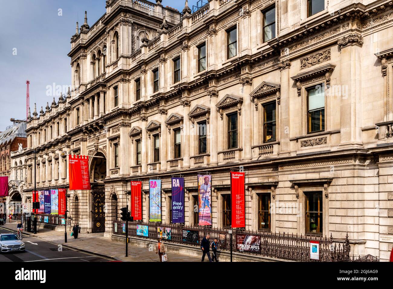 The Royal Academy of Arts, Piccadilly, Londra, Regno Unito. Foto Stock