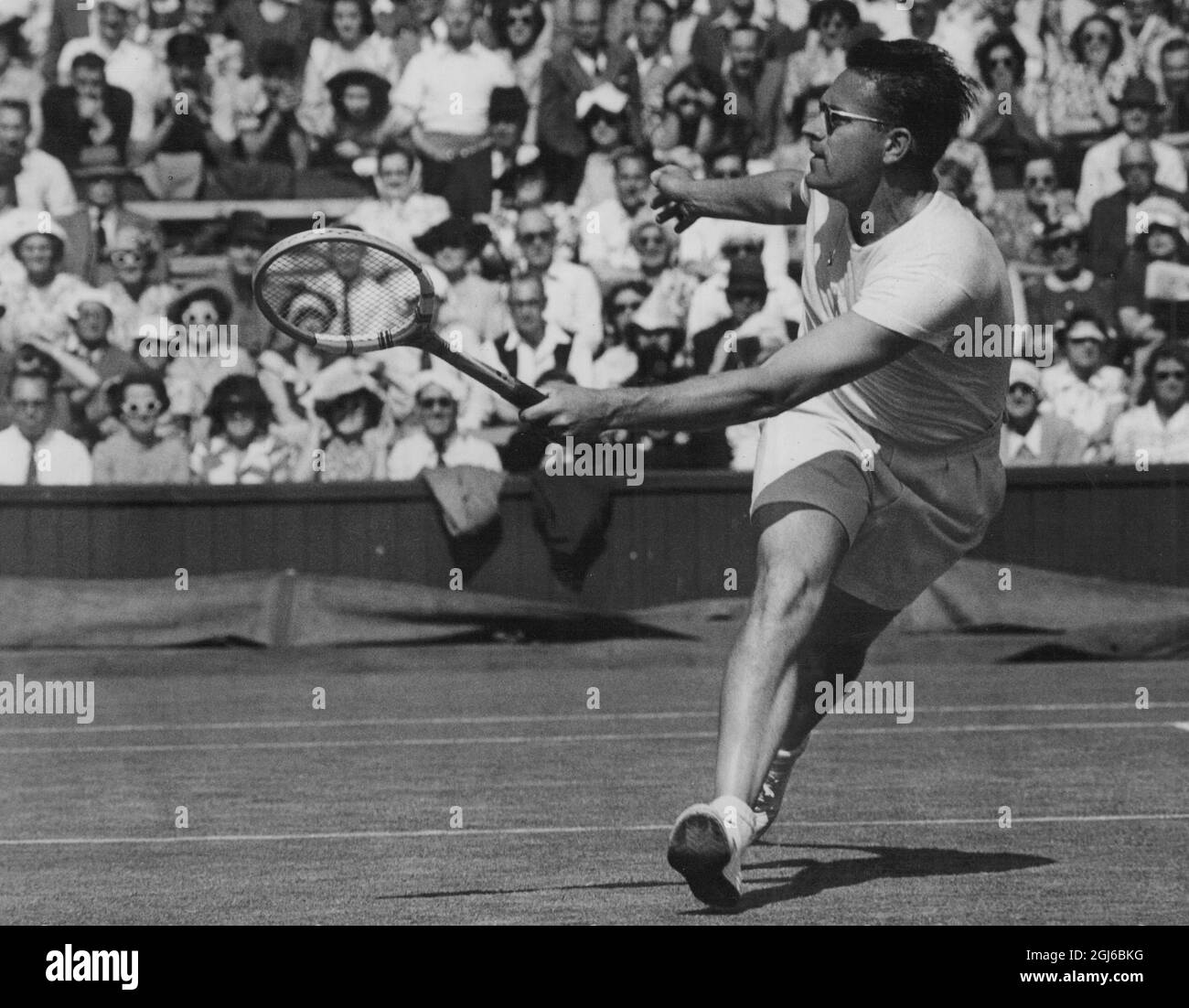 Jaroslav Drobny - Asso da tennis ceco (ora cittadino egiziano) - Wimbledon - 23 giugno 1949 Foto Stock