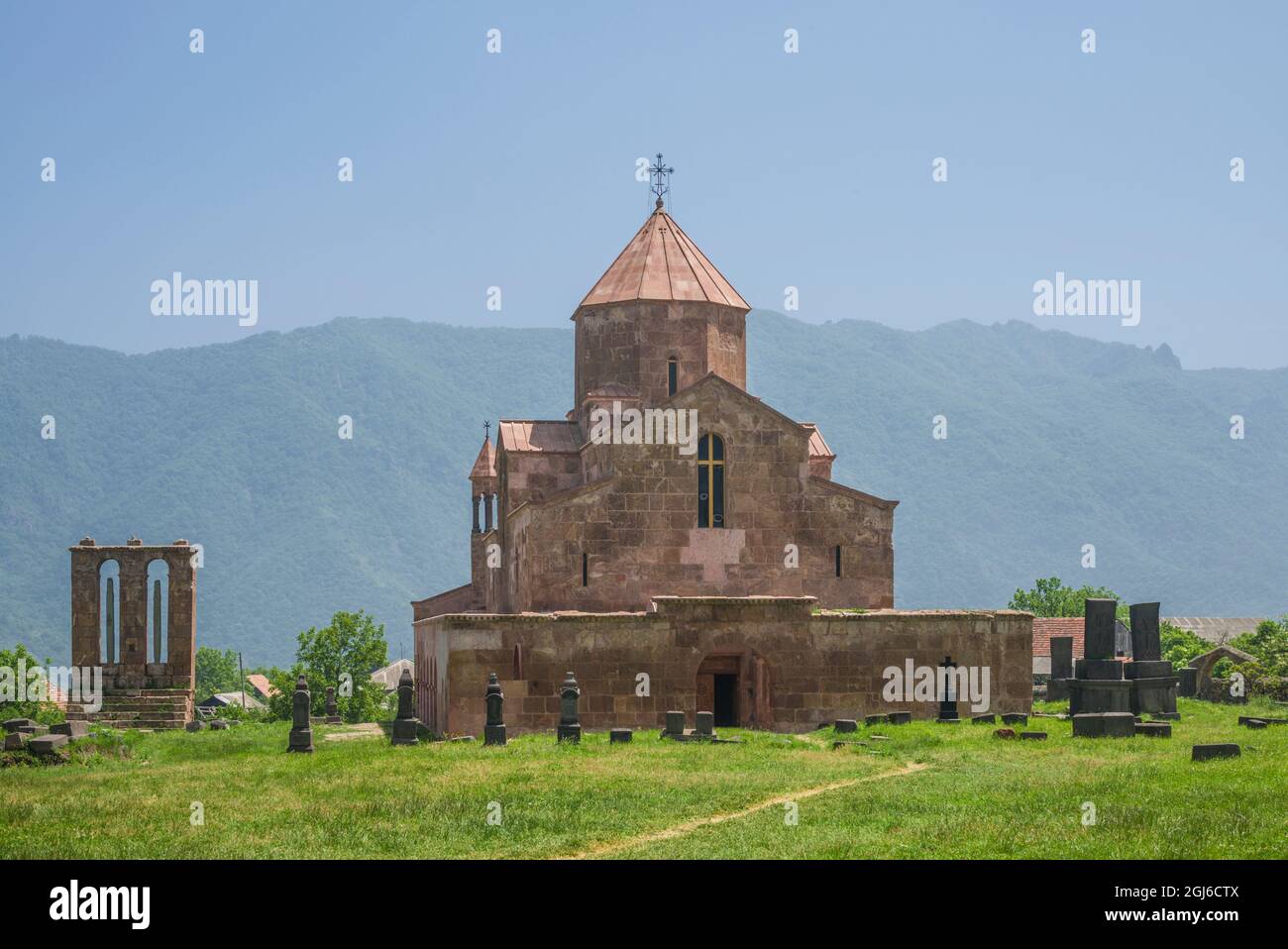 Armenia, Canyon Debed, Odzun. Chiesa di Sant'Astvatsatsin, V secolo, leggendario luogo di sepoltura per le vesti di Gesù Cristo. Foto Stock