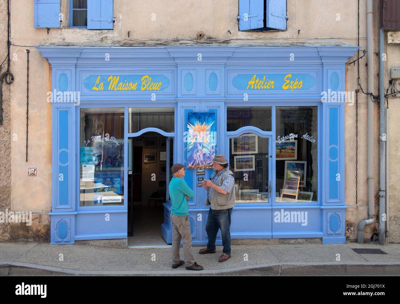 Due uomini che conversano in Provenza, Francia Foto Stock