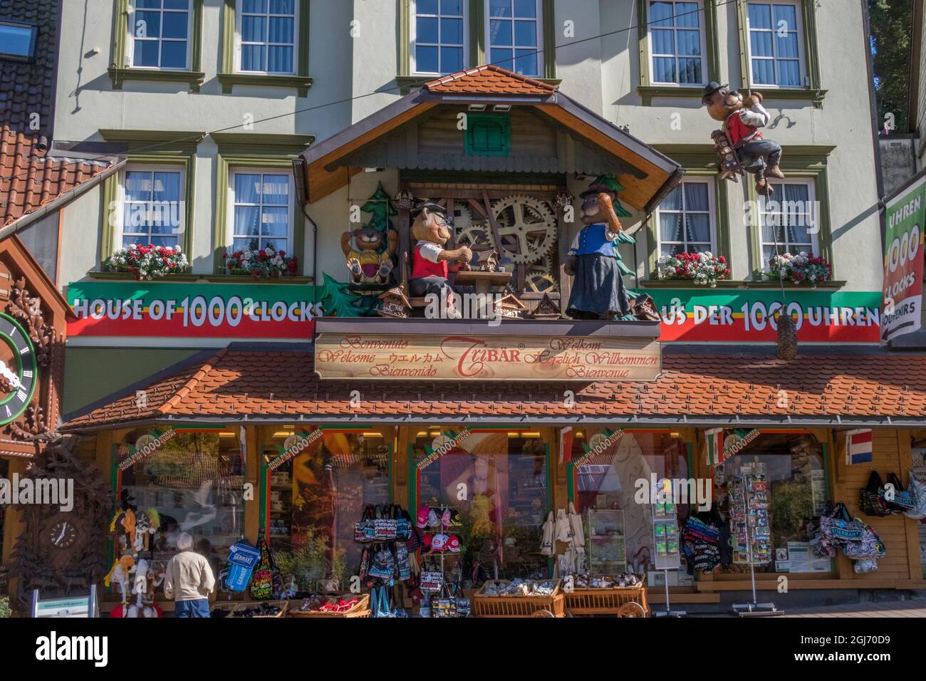 Triberg, Germania. Foresta Nera famosa per i negozi e i negozi di orologi a cucù. Foto Stock