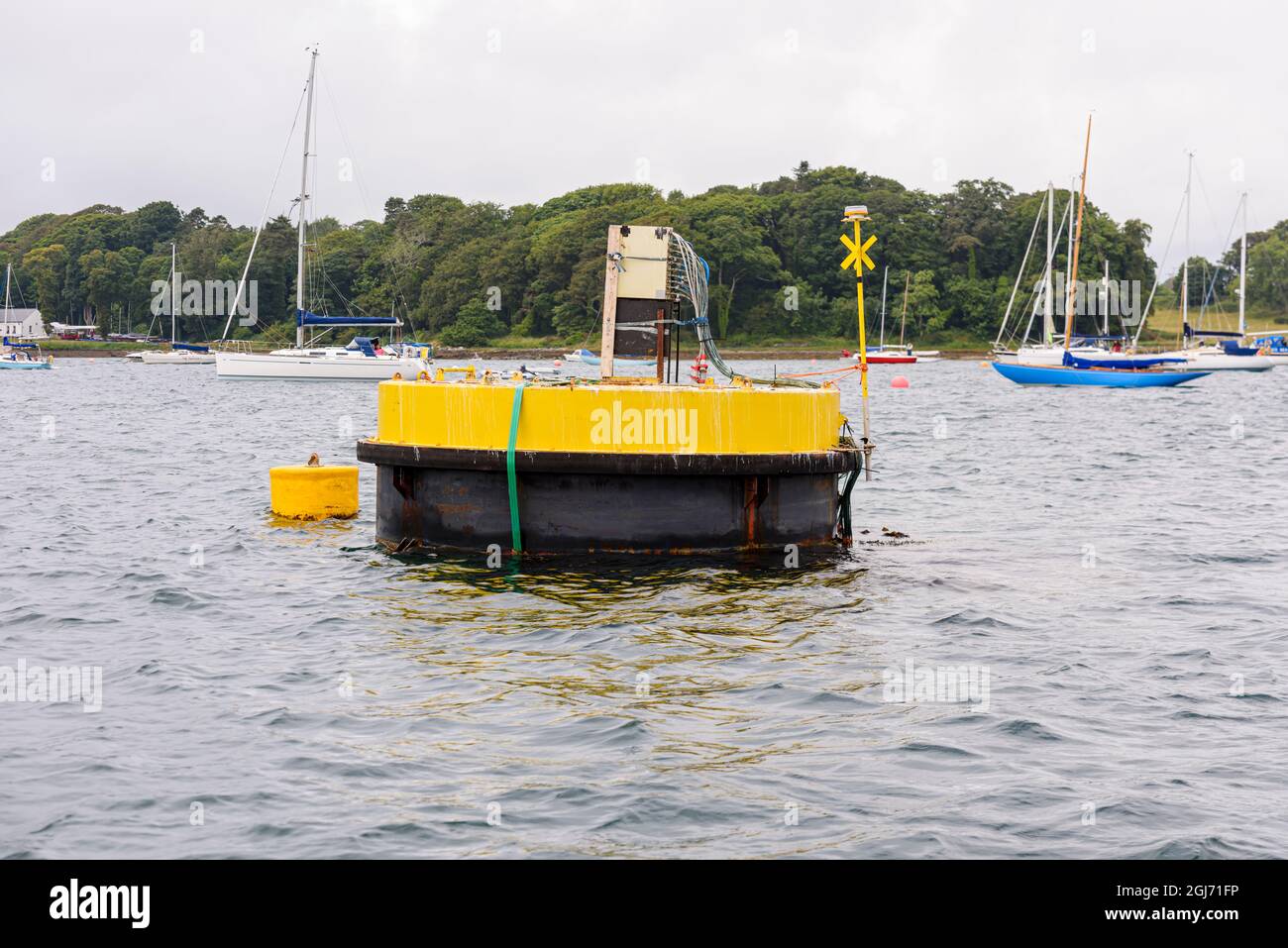 Generatore sperimentale di energia elettrica di marea che utilizza un 'aquilone' subacqueo per sfruttare le forti correnti che passano con le maree. Strangford Lough. Foto Stock