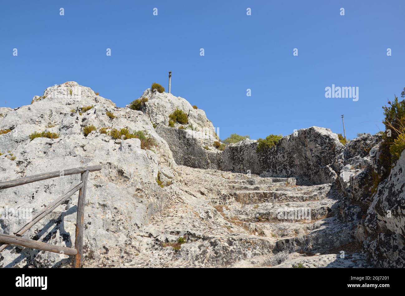 Alcune foto scattate durante un viaggio al mare e ai laghi in Sicilia, durante un viaggio nell'estate del 2021. Foto Stock