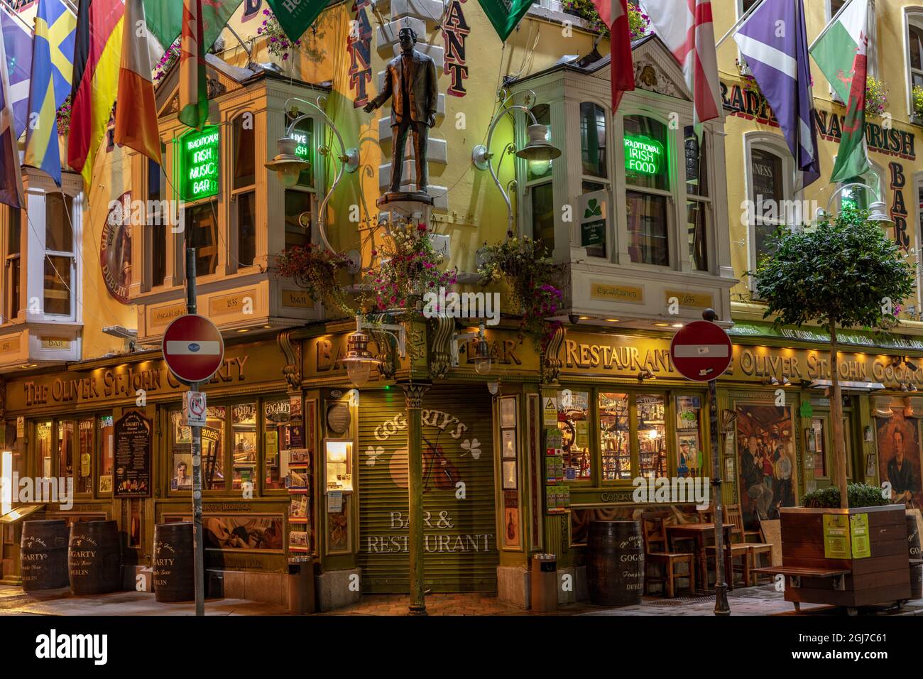 Oliver St. John Gogartys pub nel Temple Bar nel centro di Dublino, Irlanda Foto Stock