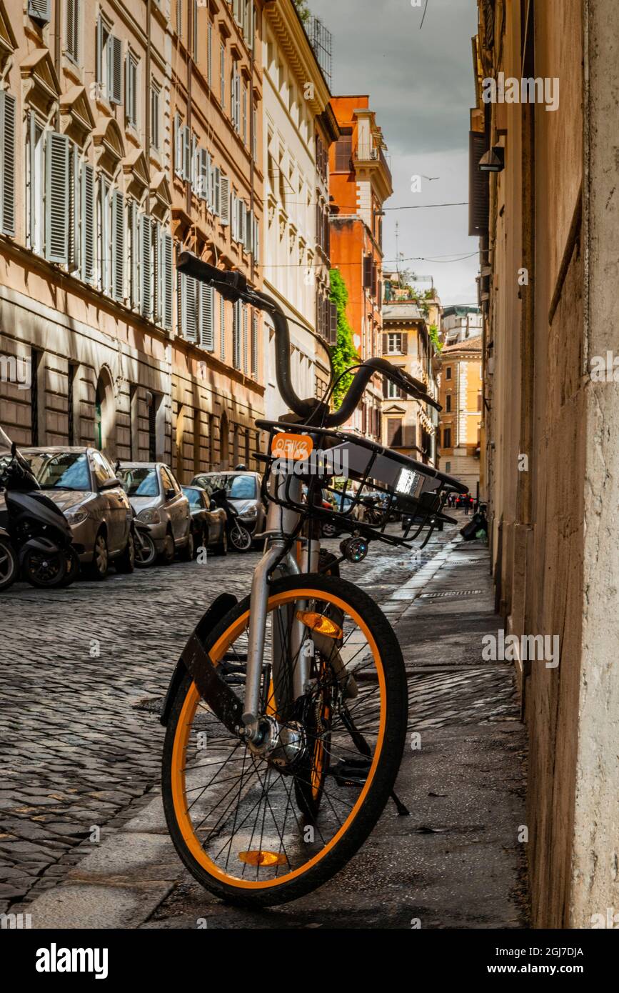 Italia, Roma. Via della penna, strada laterale ovest di via Ripetta, a  pochi isolati sotto Piazza del Popolo Foto stock - Alamy