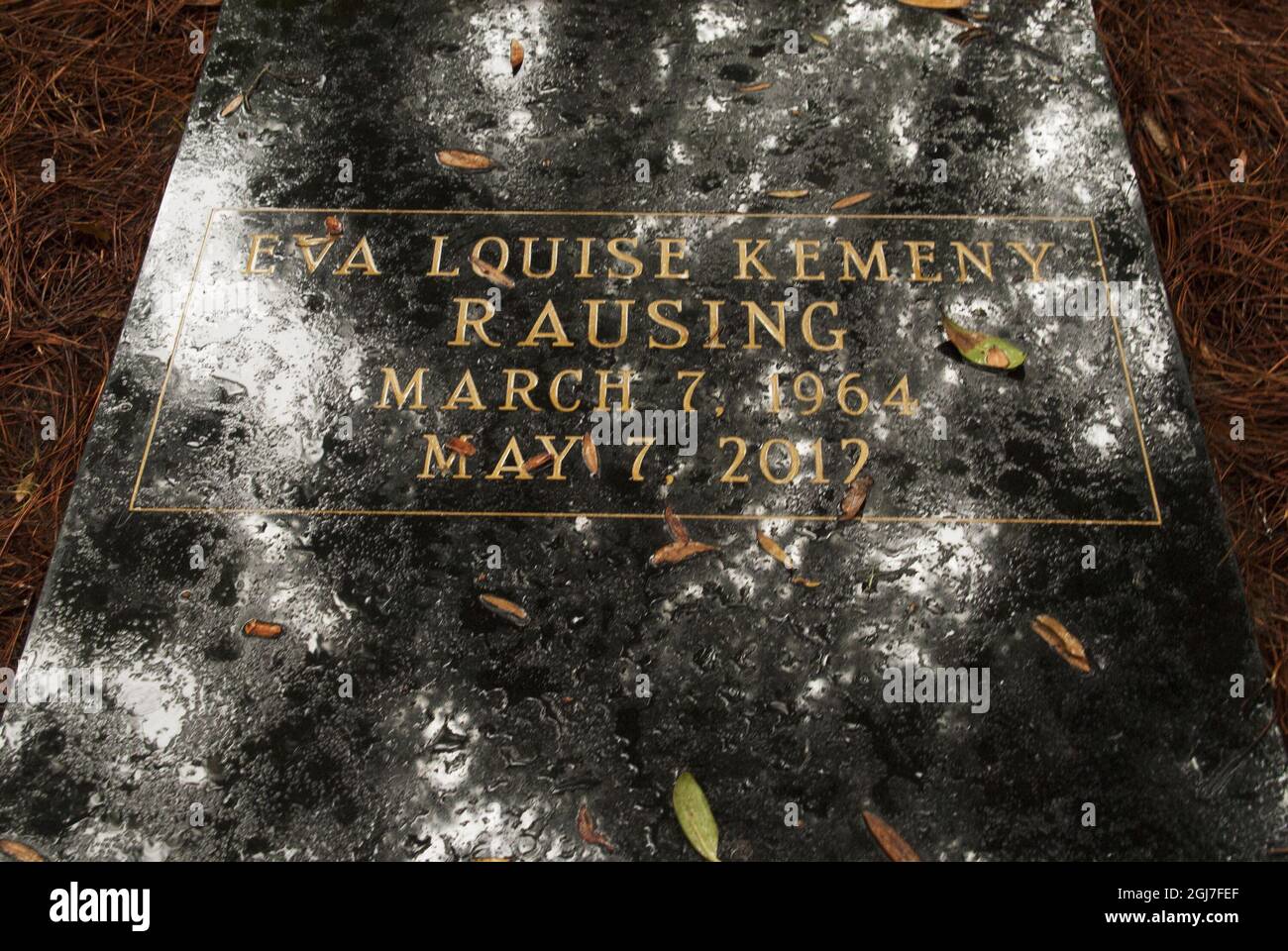 STOCCOLMA 20120828 una pioggia dolce cade sulla grave vista di Eva Rausing nel cimitero di Six Oaks su Hilton Head Island, USA, 27 agosto 2012.Eva Rausing, Che è morto a Londra questa estate, ha lasciato un documento nel suo computer relativo all'assassinio dell'ex primo ministro svedese Olof Palme.Documents ora sotto l'inverstigazione della polizia svedese. Foto: Gerald Weaver / XP / SCANPIX / Kod: 7000 ** OUT SWEDEN OUT ** Foto Stock