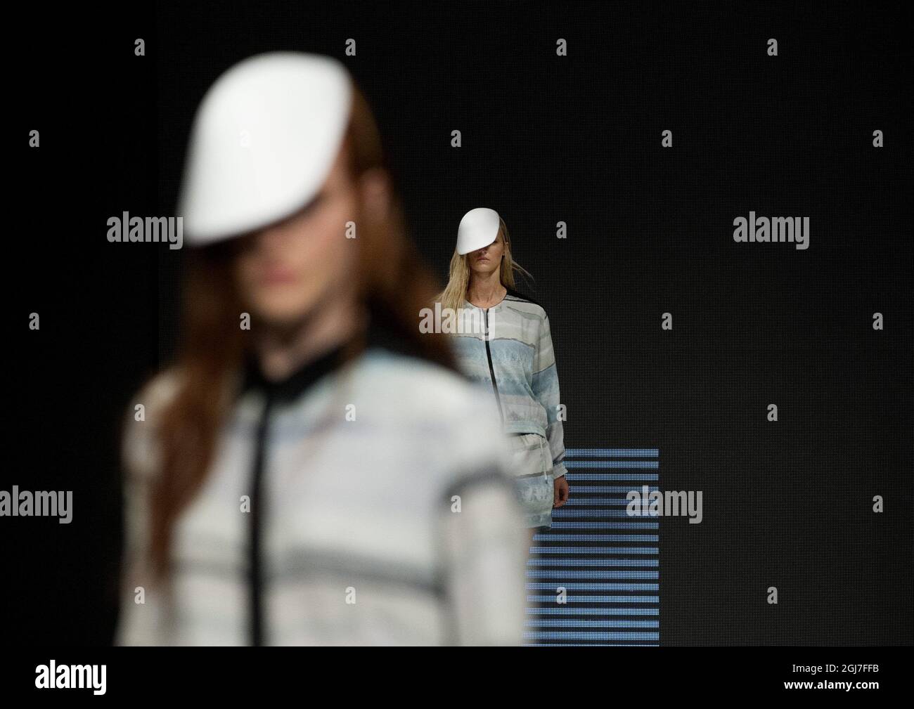 STOCKHOLM 20120828 passerella 'Dagmar', designer svedese, durante la settimana della moda Mercedes-Benz di Stoccolma, Svezia, 28 agosto 2012 Foto: Jessica Gow / SCANPIX / Kod 10070 Foto Stock