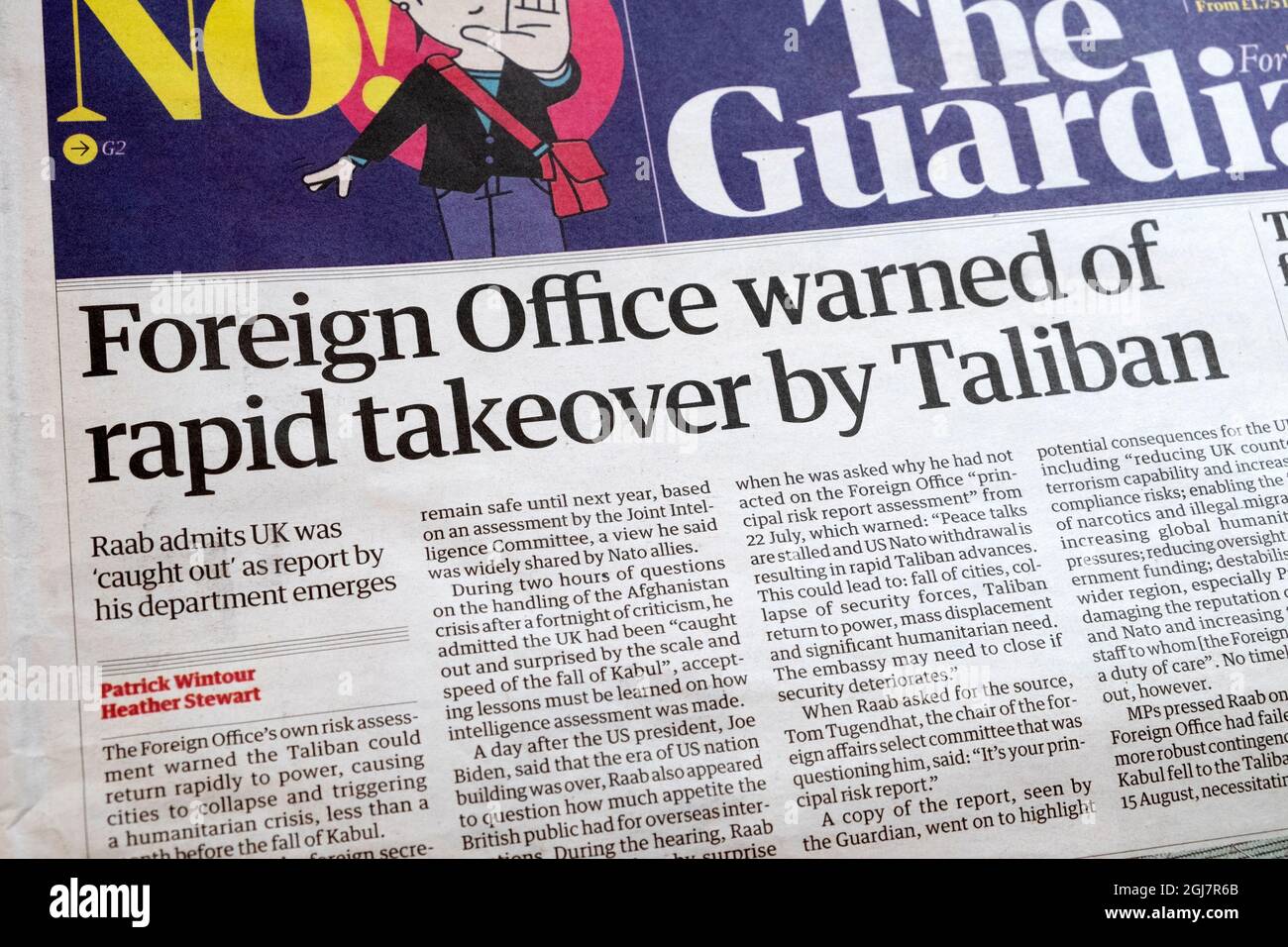 'Foreign Office ha avvertito di rapida acquisizione da parte dei talebani' prima pagina Guardian giornale titolo il 2 settembre 2021 a Londra Inghilterra Regno Unito Foto Stock