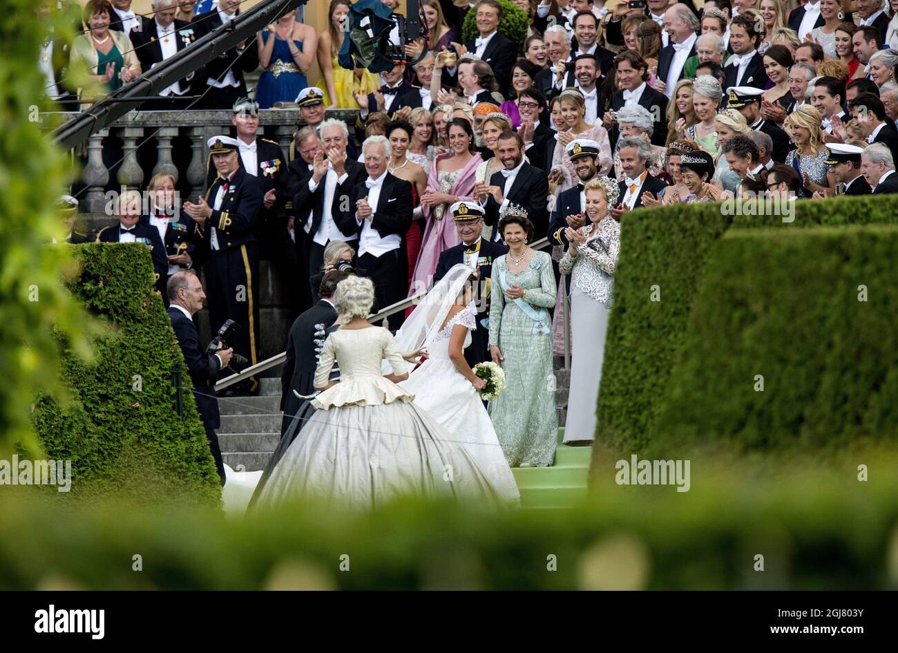 STOCCOLMA 20130608 la principessa Madeleine e Christopher o`Neill arrivano al Palazzo Drottningholm dove la cena di nozze si svolgerà l'8 giugno 2013. Foto: Christine Olsson / SCANPIX / kod 10430 Foto Stock