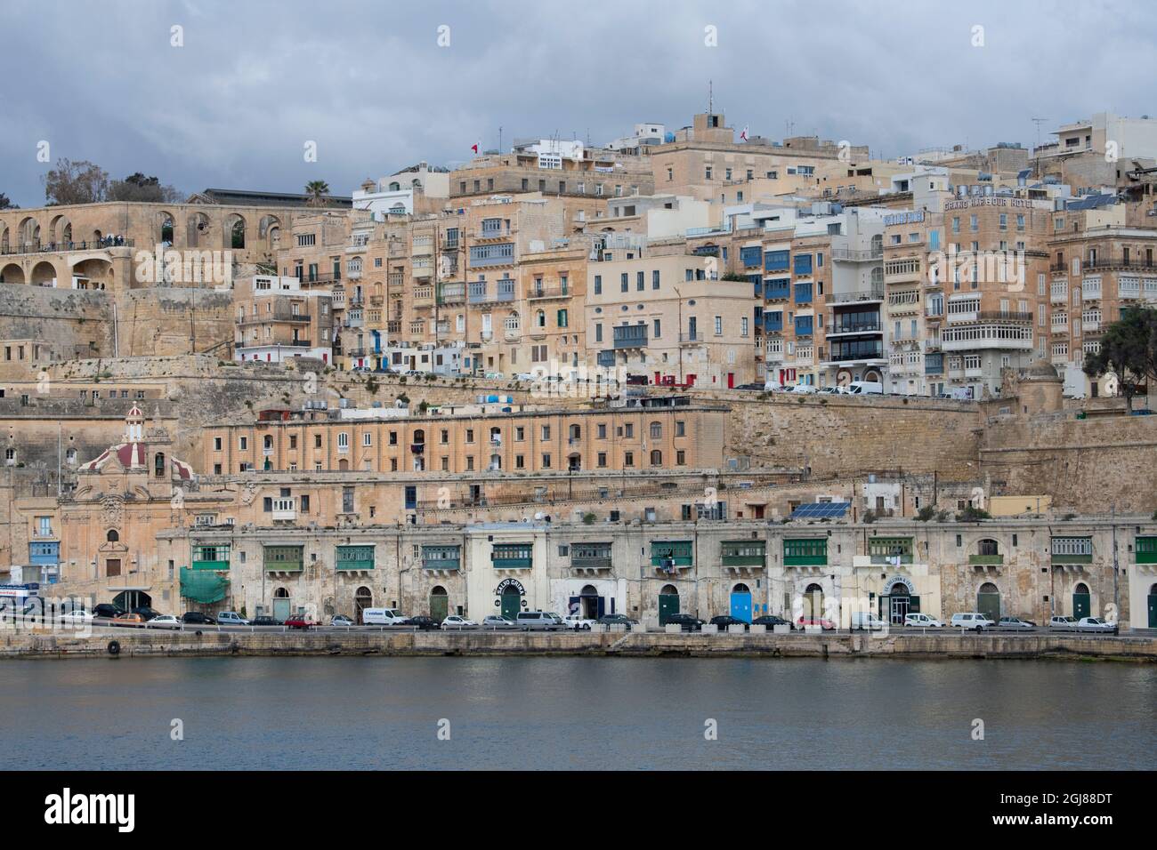 L'Europa, Malta, La Valletta, Grand Harbour. Storica fortificata città capitale, area portuale. UNESCO. Foto Stock