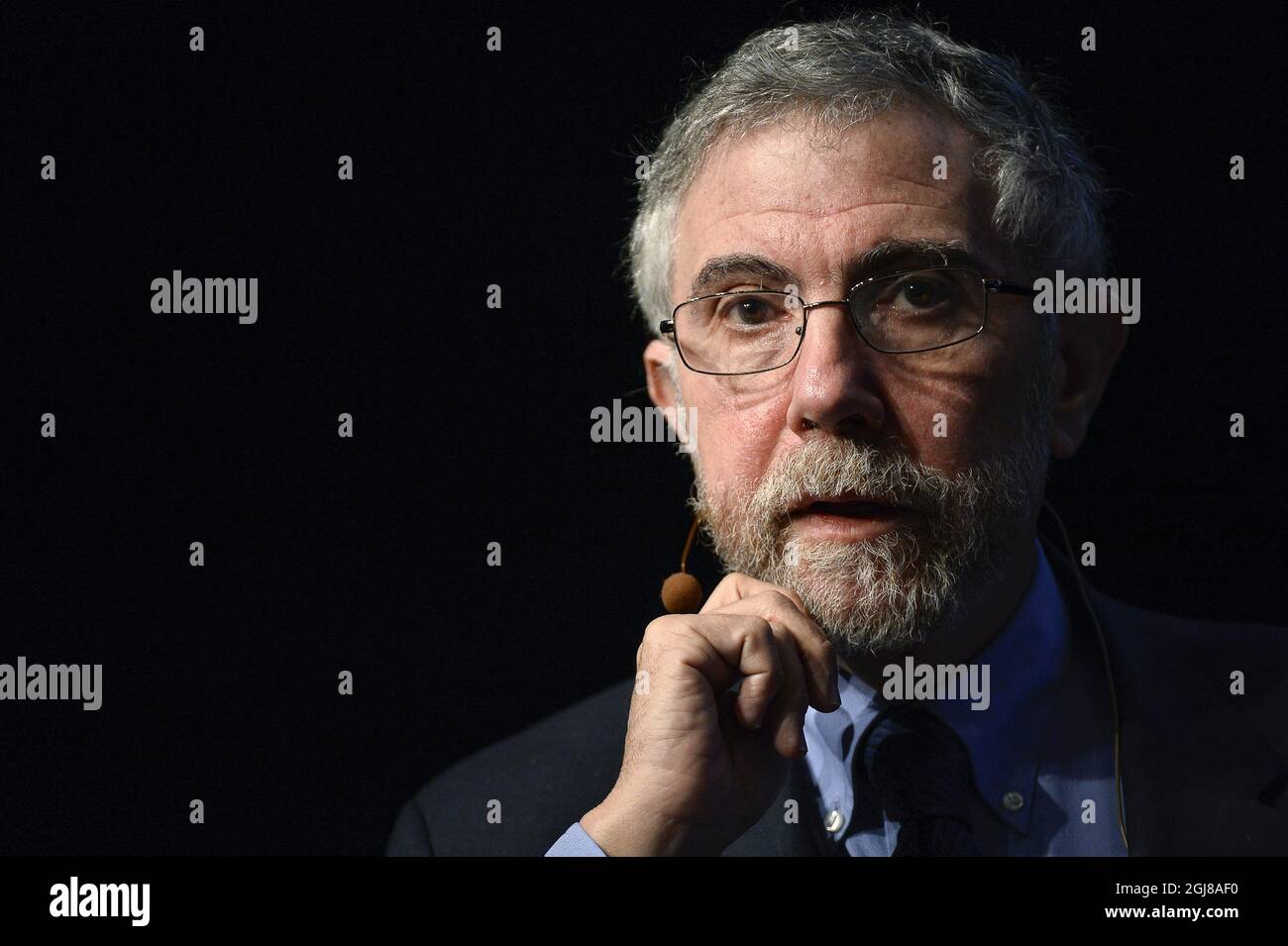 STOCCOLMA 140110 Premio Nobel per l'economia e lo scrittore del New York Times Paul Krugman parla alla Conferenza di Capodanno DI SKAGEN a Stoccolma, Svezia, 10 gennaio 2014. SKAGEN AS è una società di gestione indipendente norvegese di proprietà di alti dirigenti i cui gestori di portafoglio hanno una lunga e positiva storia nella gestione di fondi azionari e a reddito fisso. Foto Anders Wiklund / TT / kod 10040 Foto Stock