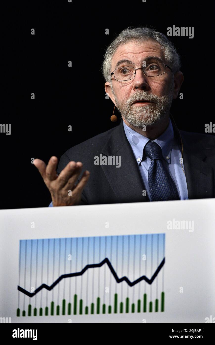 STOCCOLMA 140110 Premio Nobel per l'economia e lo scrittore del New York Times Paul Krugman parla alla Conferenza di Capodanno DI SKAGEN a Stoccolma, Svezia, 10 gennaio 2014. SKAGEN AS è una società di gestione indipendente norvegese di proprietà di alti dirigenti i cui gestori di portafoglio hanno una lunga e positiva storia nella gestione di fondi azionari e a reddito fisso. Foto Anders Wiklund / TT / kod 10040 Foto Stock