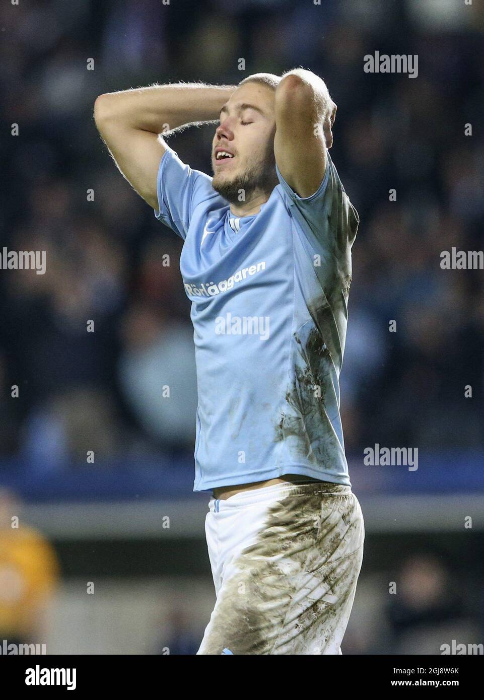 MALMO 2014-11-04 l'Anton Tinnerholm di MFF reagisce dopo una mancata occasione durante la UEFA Champions League Group Una partita di calcio Malmo FF vs Atletico Madrid al nuovo stadio di Malmo, Svezia, 4 novembre 2014. Foto: Andreas Hillergren / TT ** SVEZIA FUORI ** Foto Stock