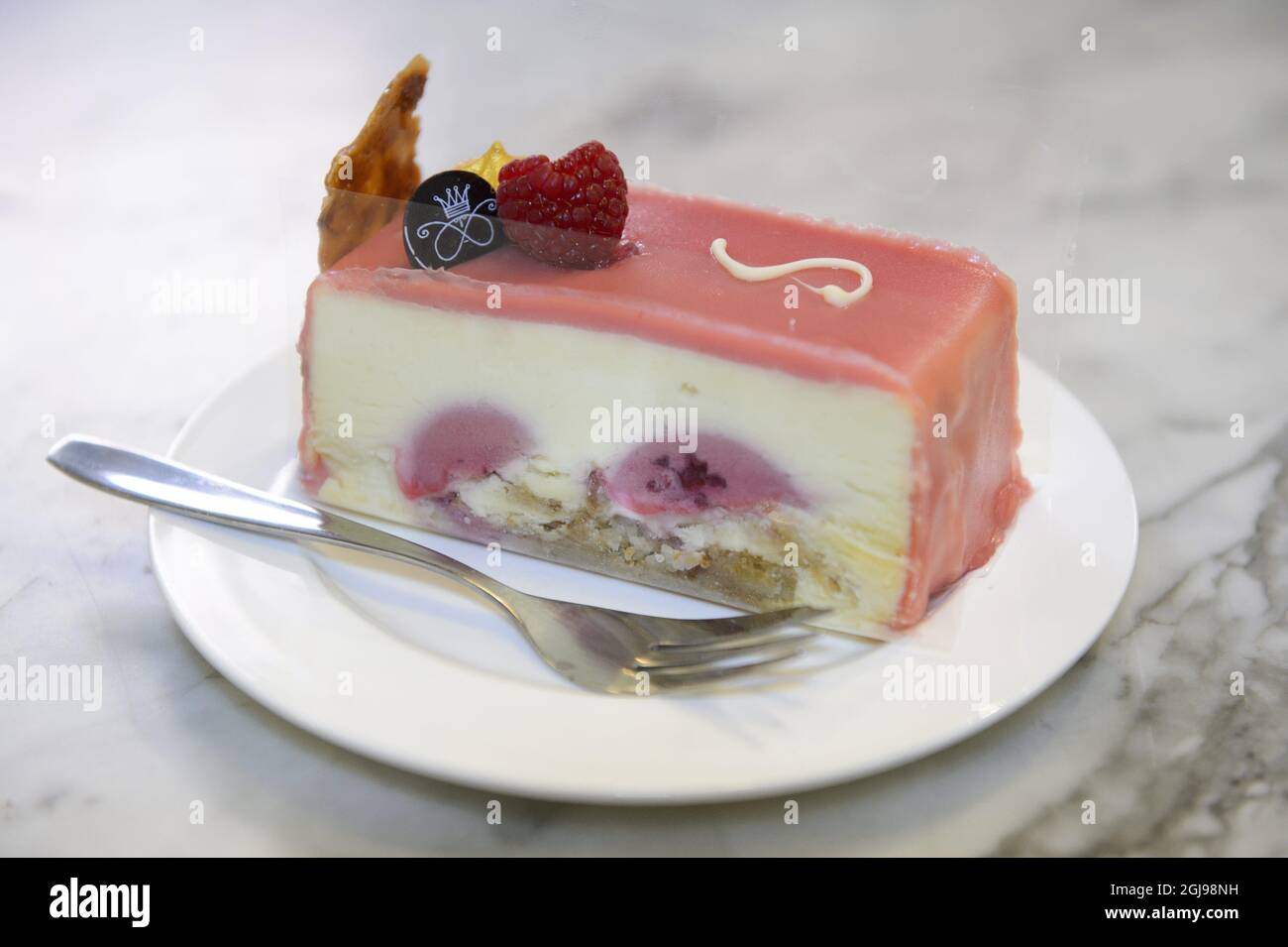 STOCCOLMA 2015-06-05 la pasticceria Sofia a Stoccolma, Svezia, 4 giugno 2015. Una panetteria a Stoccolma ha fatto una pasticceria speciale Sofia prima delle nozze del principe Carl Philip e Sofia Hellqvist giugno 13. Foto: Henrik Montgomery / TT / kod 10060 Foto Stock