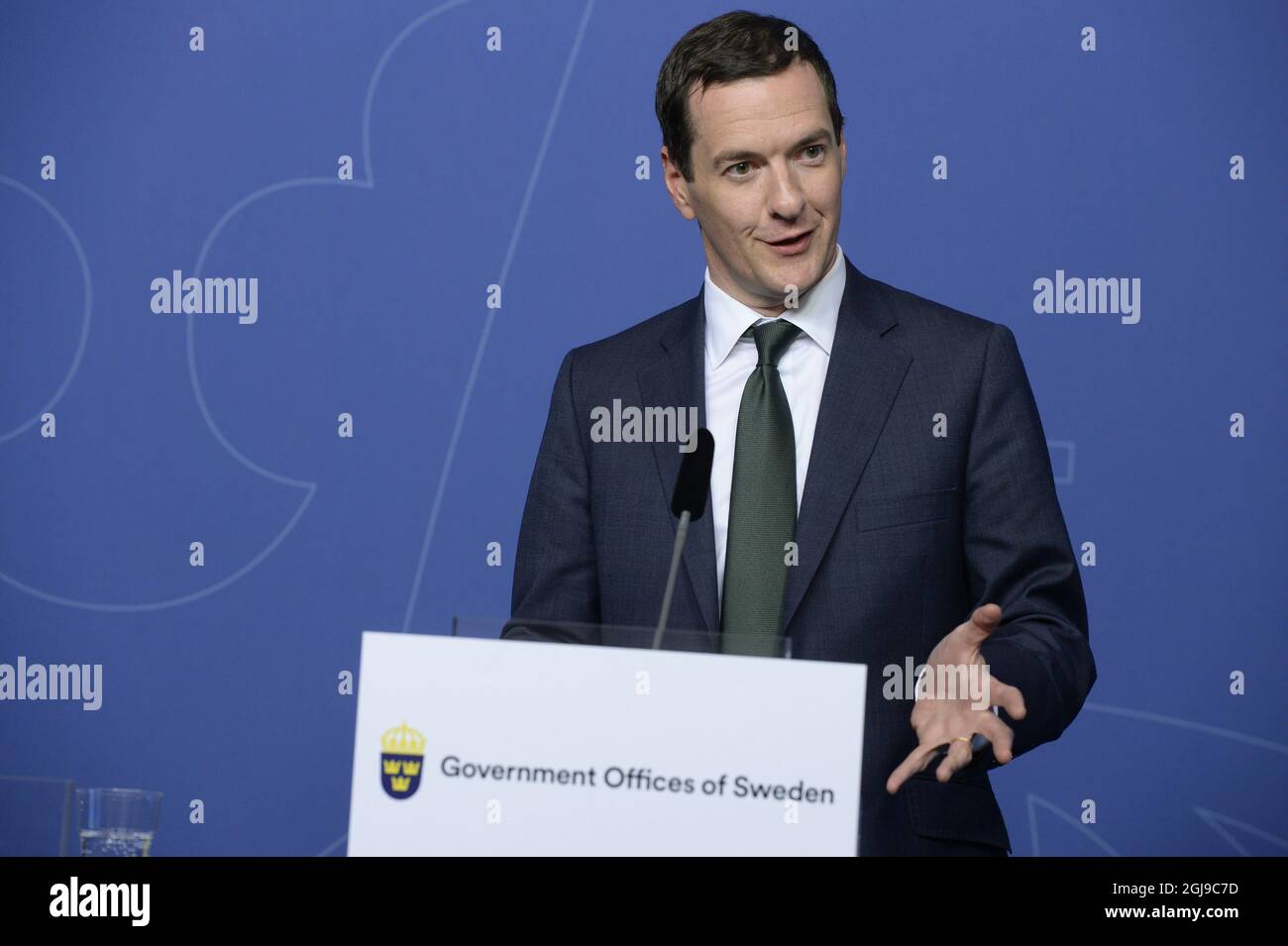 Il Cancelliere britannico dello scacchiere George Osborne gesticola durante una conferenza stampa presso la sede del governo svedese Rosenbad a Stoccolma, Svezia, il 24 agosto 2015. Osborne lunedì incontrò la sua controparte svedese Magdalena Andersson. Poto: Bertil Ericson / TT / code 10000 Foto Stock