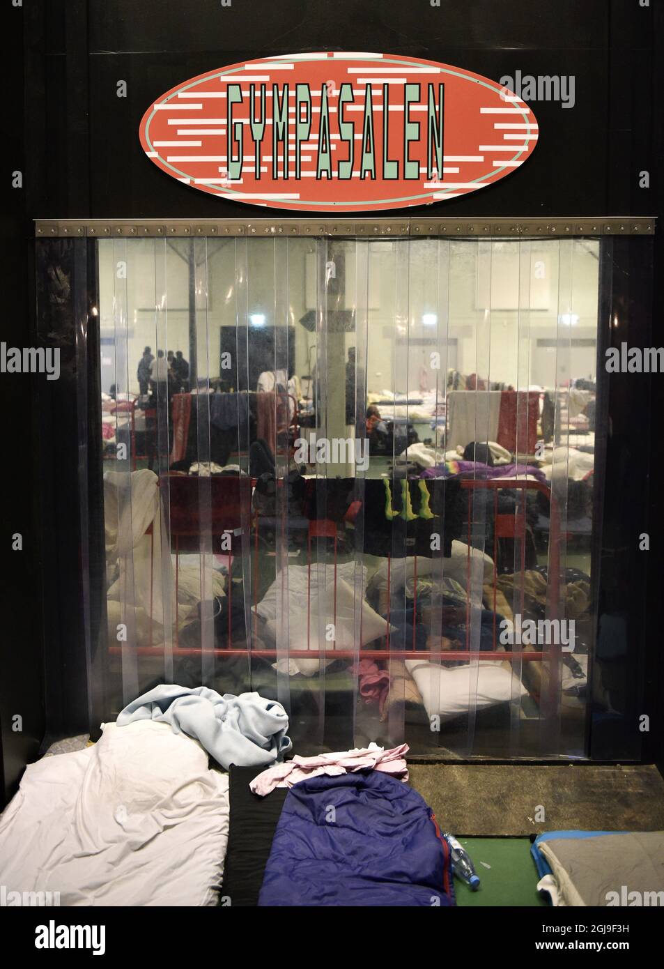 STOCCOLMA 20151008 Photodate 20150923 una stazione di transito per i rifugiati nei locali di un club musicale a Stoccolma, Svezia, 23 settembre 2015. Foto: Anders Wiklund / TT / Kod 10040 Foto Stock