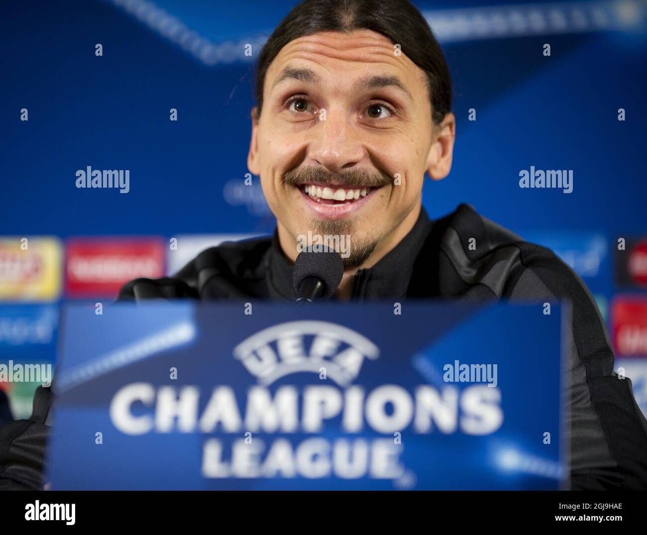 MALMO 2015-11-24 capitano della squadra PSG Zlatan Ibrahimovic durante il presser il nuovo stadio Malmo a Malmo, Svezia, 24 novembre 2015. Paris Saint-Germain (PSG) giocherà contro Malmo FF nella UEFA Champions League Group A mercoledì. Foto Bjorn Lindgren / TT / Kod 75314 Foto Stock