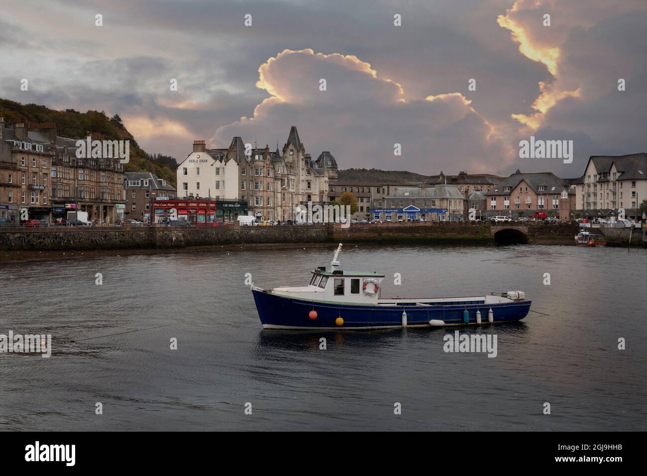 Porto presso il Resort Town di Oban, Scozia. Foto Stock