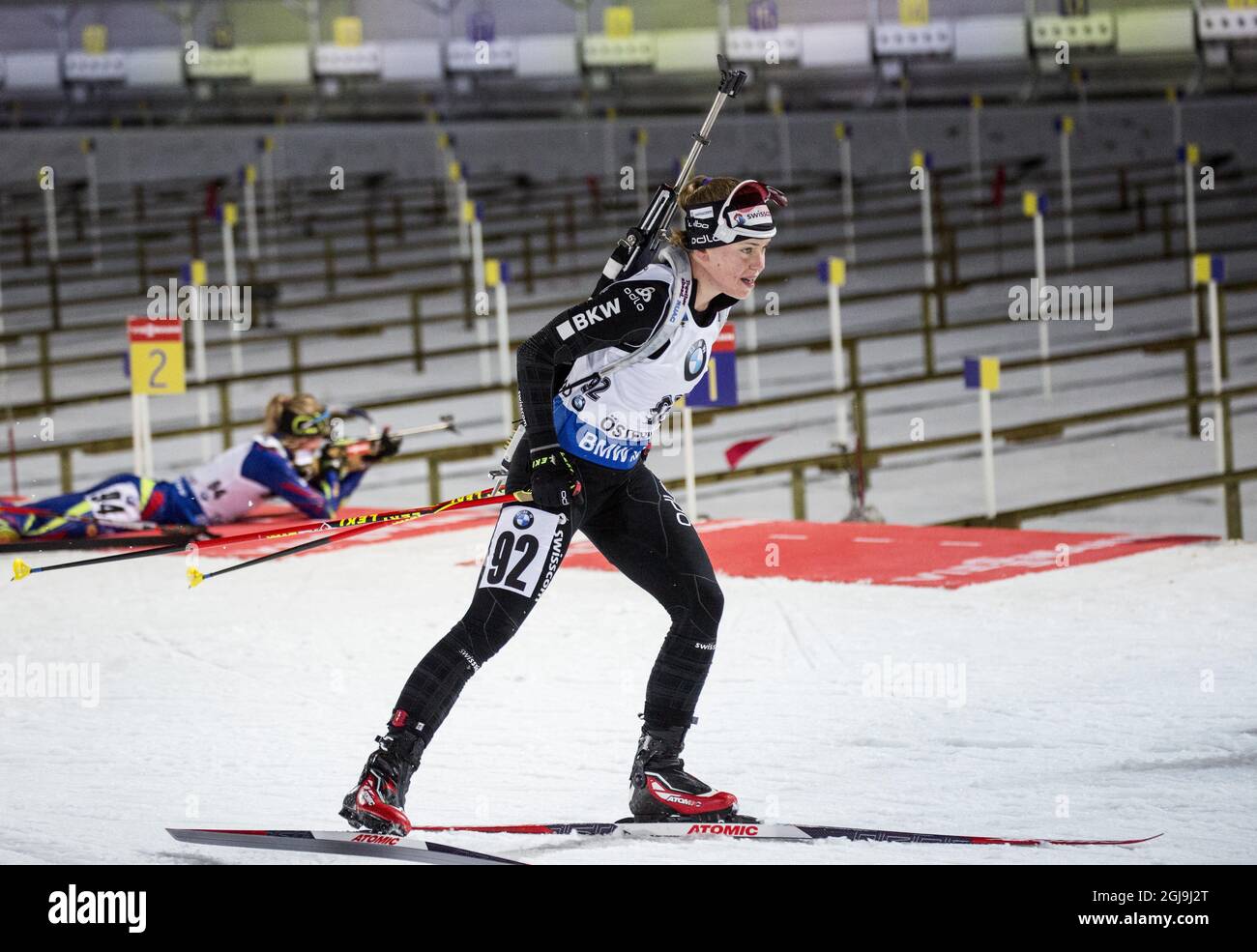 Susanna Meinen in azione durante la gara di sprint femminile di 7.5 km alla IBU Biathlon World Cup di Ostersund, Svezia, il 5 dicembre 2015. Foto: Christine Olsson / TT / code 10430 Foto Stock