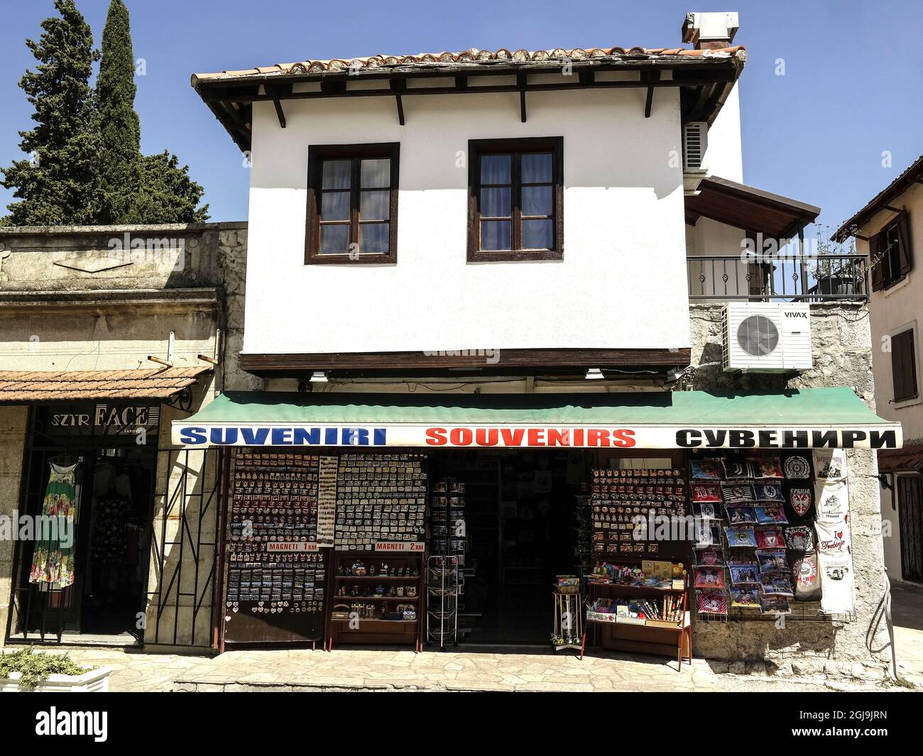 Negozio di souvenir nel centro storico di Trebinje Foto Stock